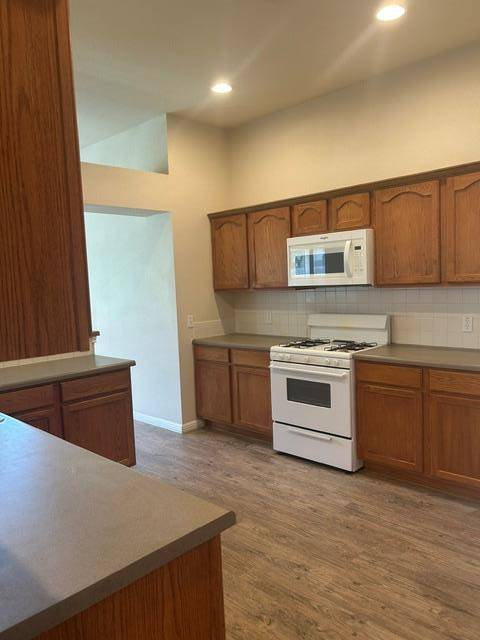 108 Pond WAY, Hutto, TX 78634