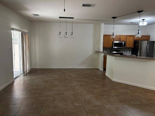 7501 Shadowridge RUN #121, Austin, TX 78749