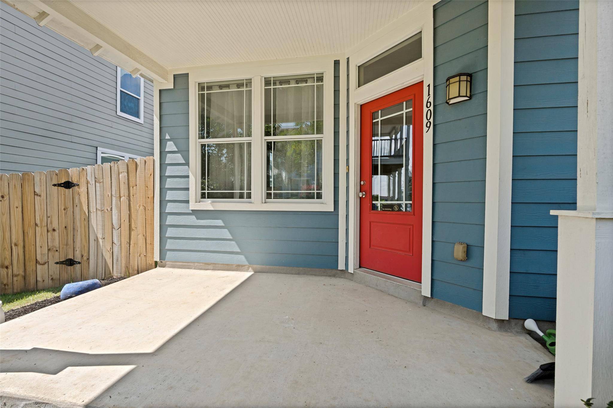1609 Arbor Knot DR, Kyle, TX 78640