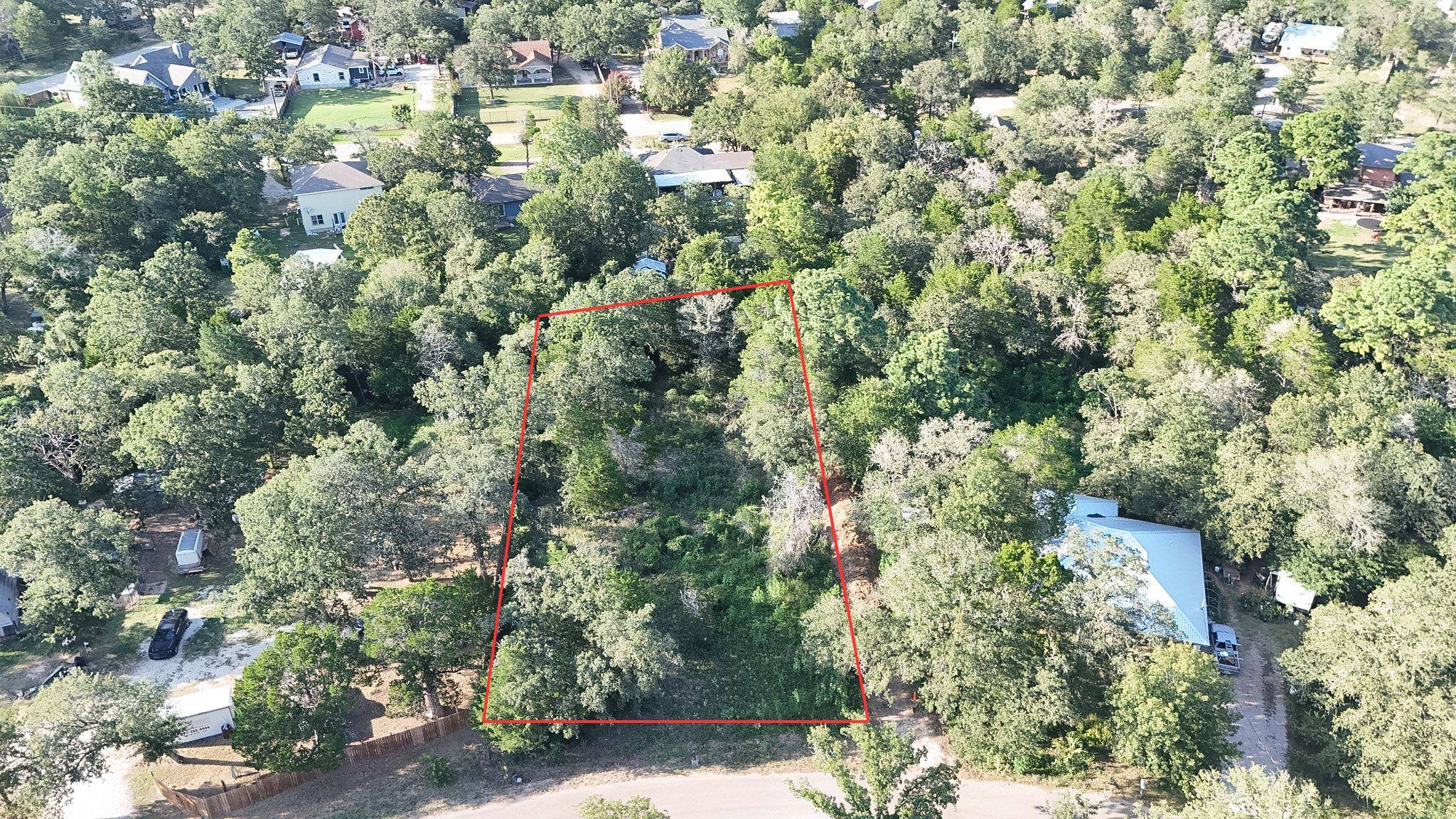 000 Flint Ridge ST, Bastrop, TX 78602