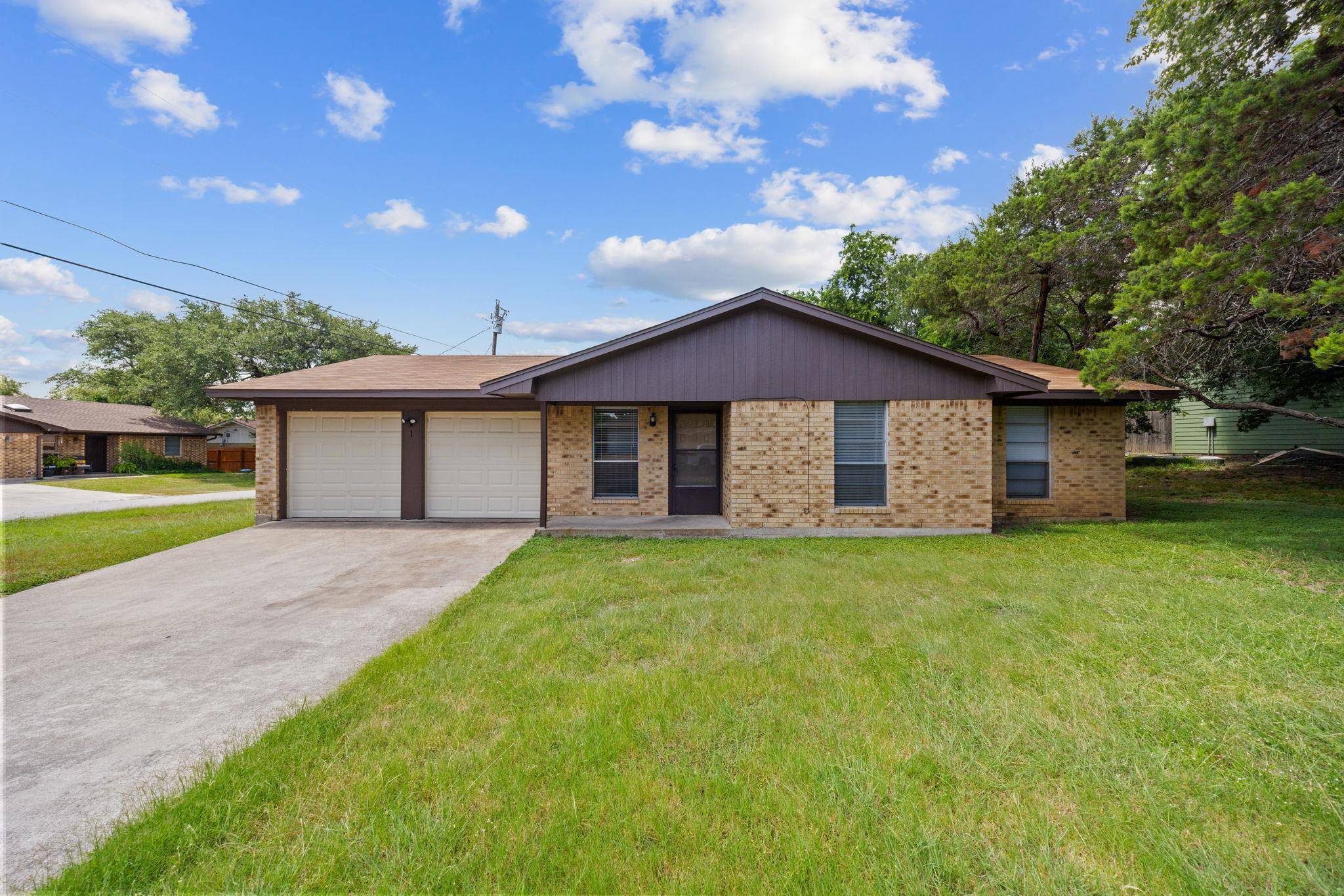 1 Cliffside DR, Belton, TX 76513