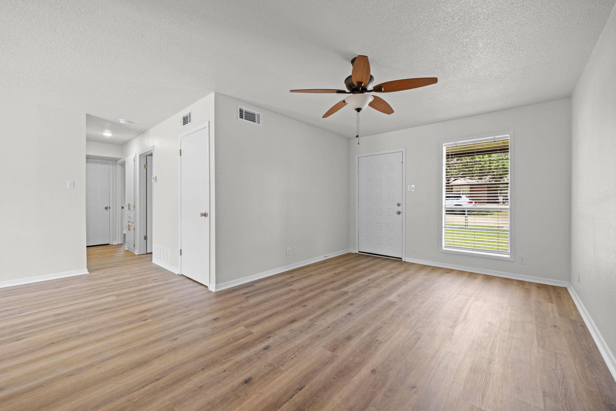 1 Cliffside DR, Belton, TX 76513