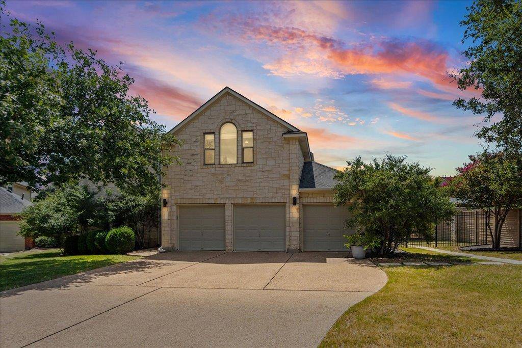 5301 Deerwood LN, Austin, TX 78730