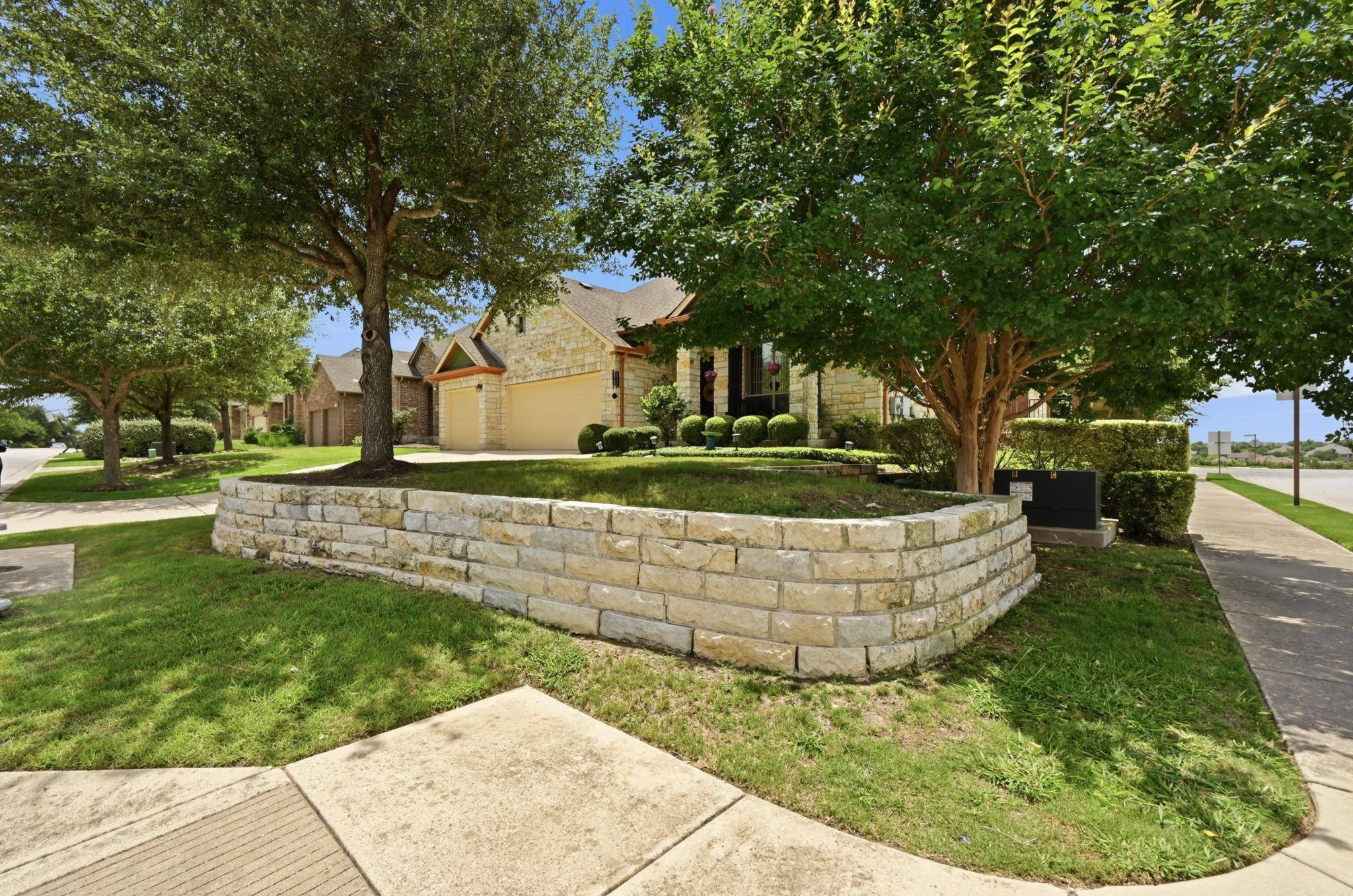 114 Drury LN, Austin, TX 78737