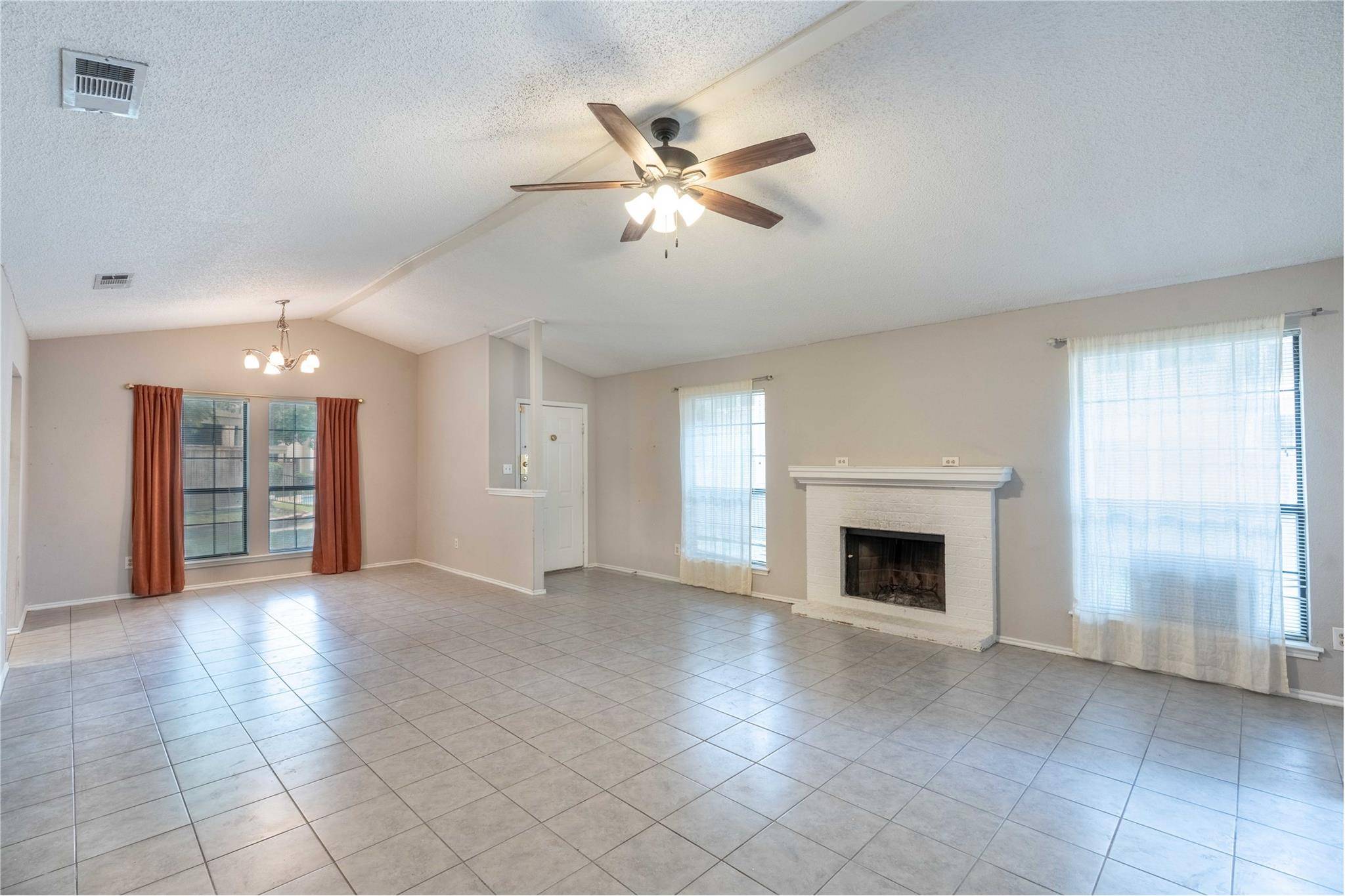 1202 Thorpe LN #315, San Marcos, TX 78666