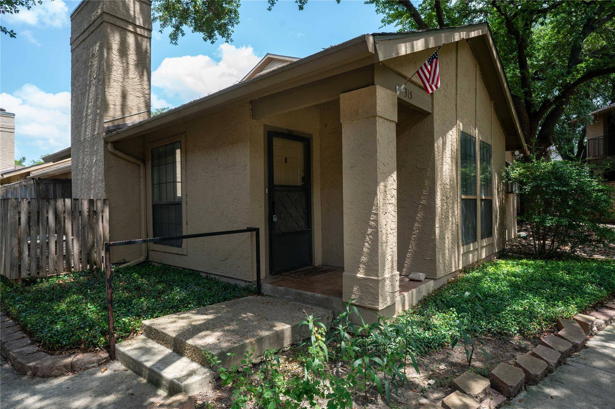 1202 Thorpe LN #315, San Marcos, TX 78666