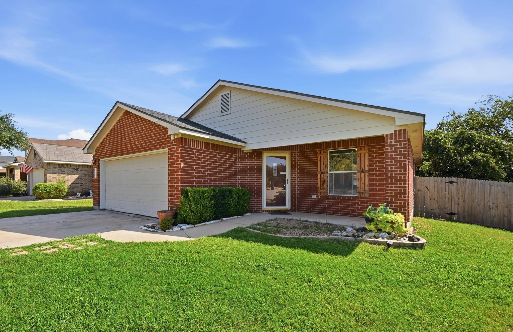 516 Emma Rose TRL, Leander, TX 78641