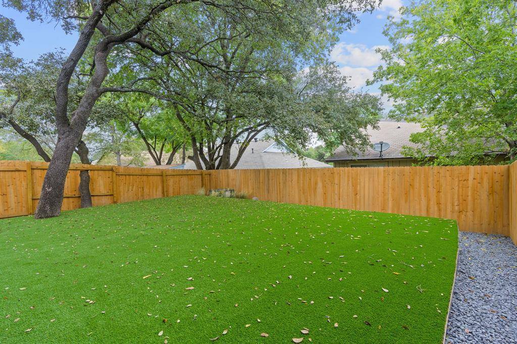 1900 Albury CV #D, Austin, TX 78758