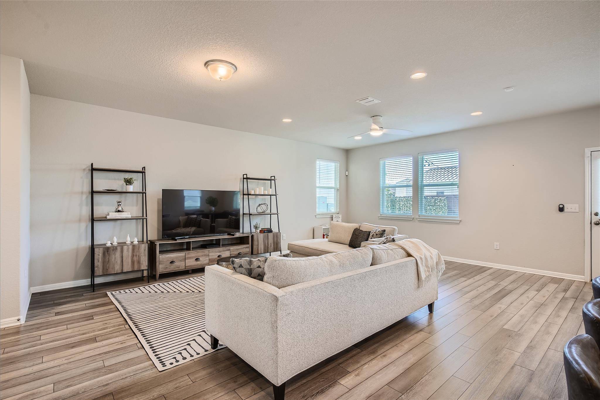 9604 Dawn Pearl DR, Austin, TX 78748