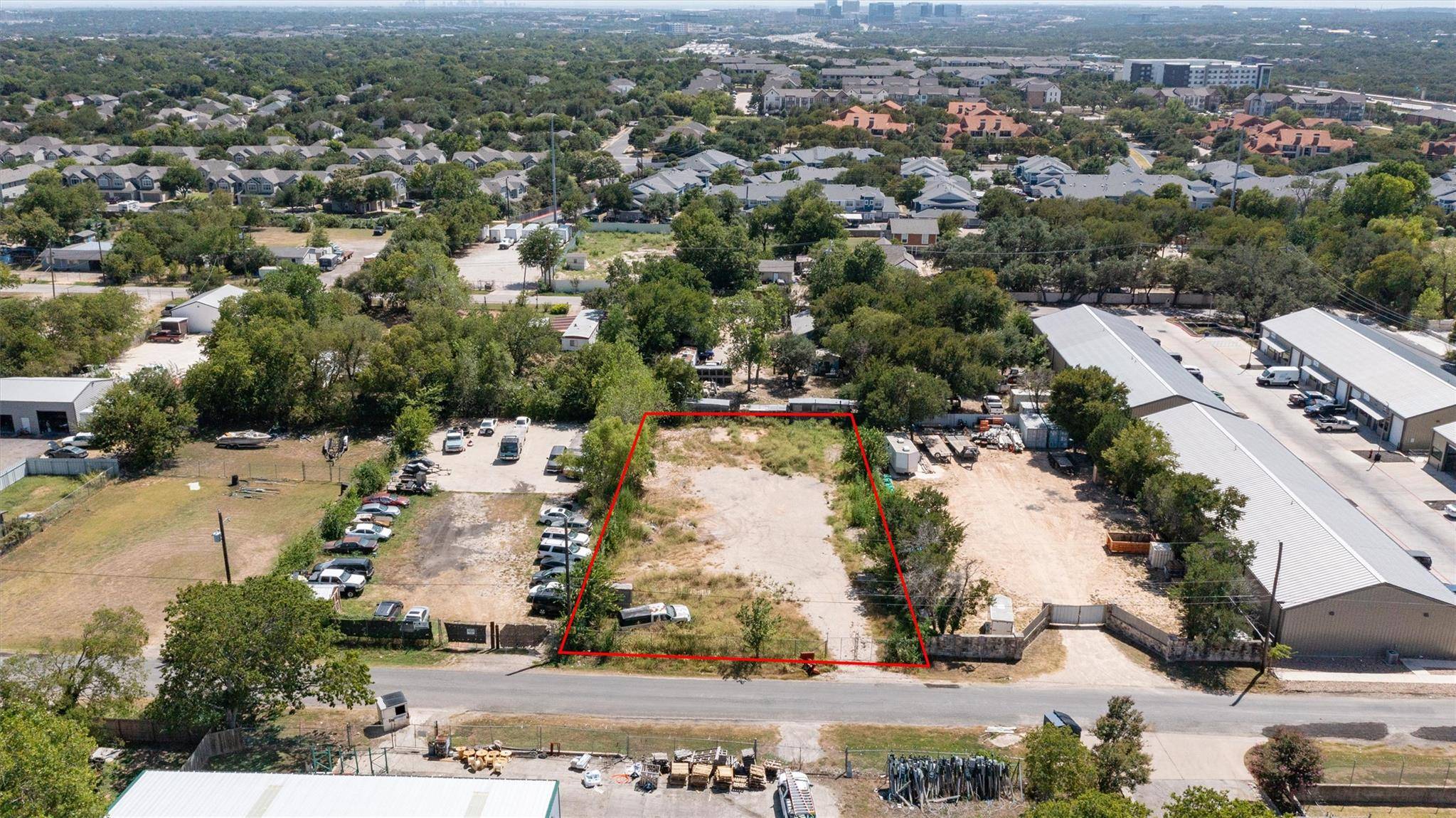2701 Daisy DR, Austin, TX 78727