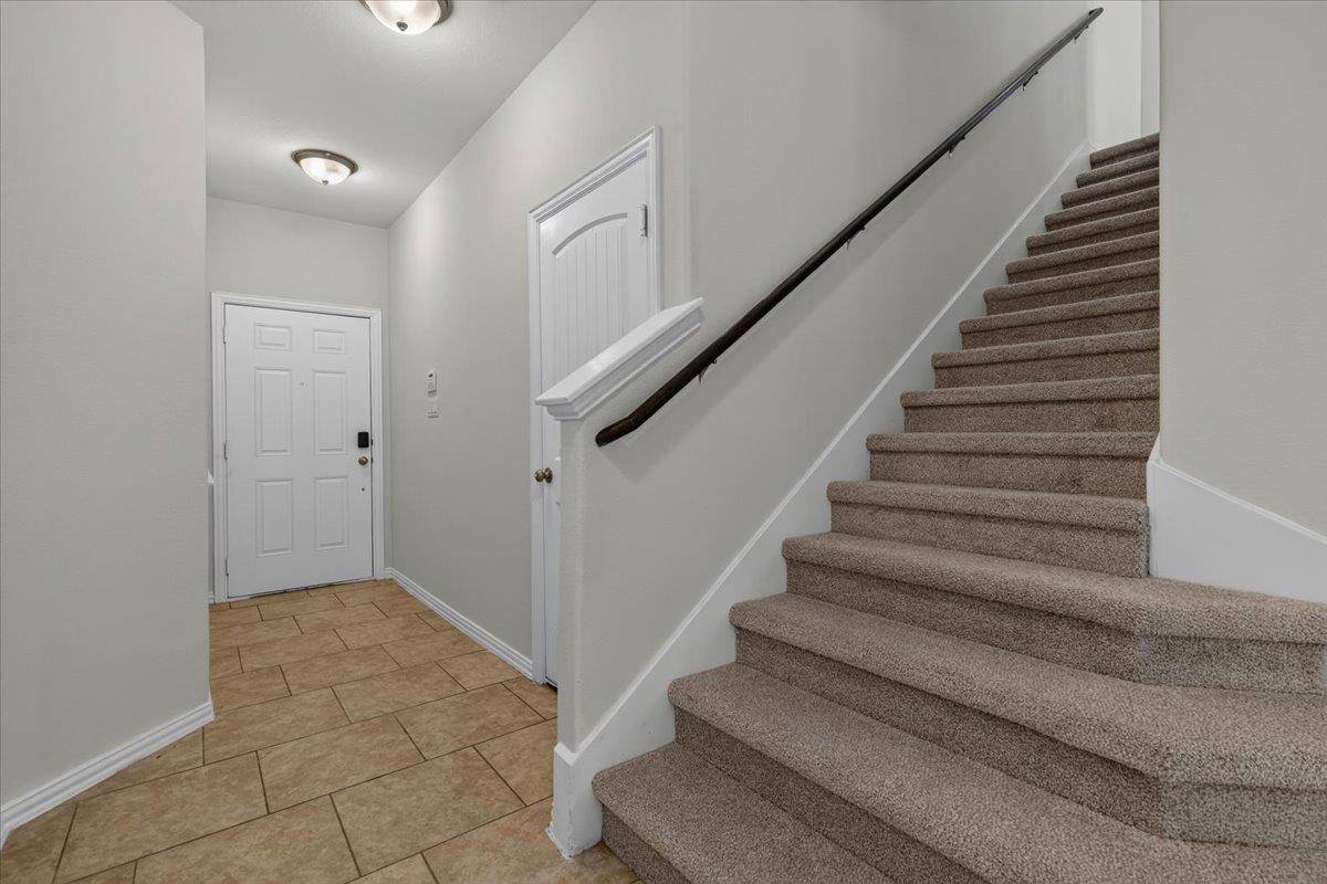 249 Shale CIR, Buda, TX 78610