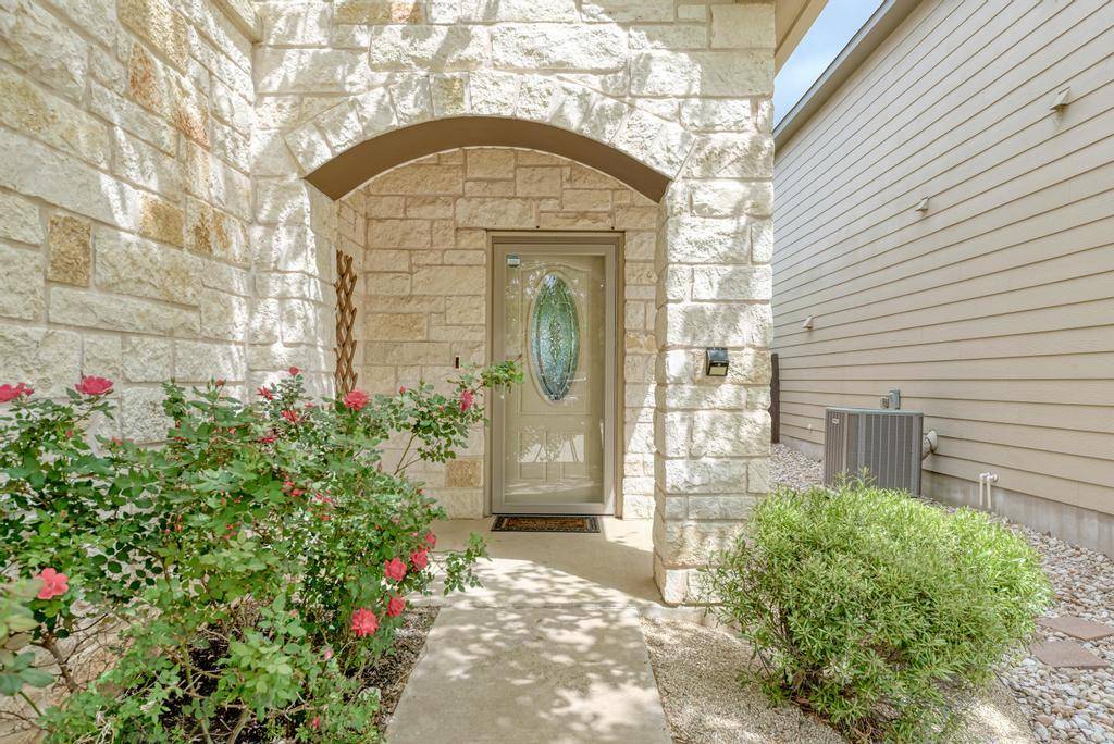 10617 Portico LN, Austin, TX 78748