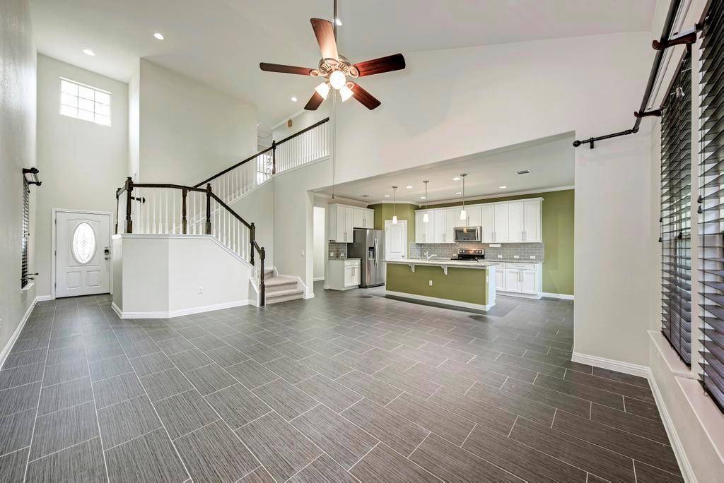 10617 Portico LN, Austin, TX 78748