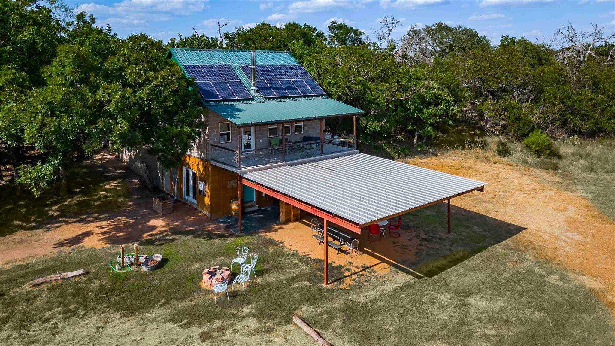 95 Loma LN, Fredericksburg, TX 78624