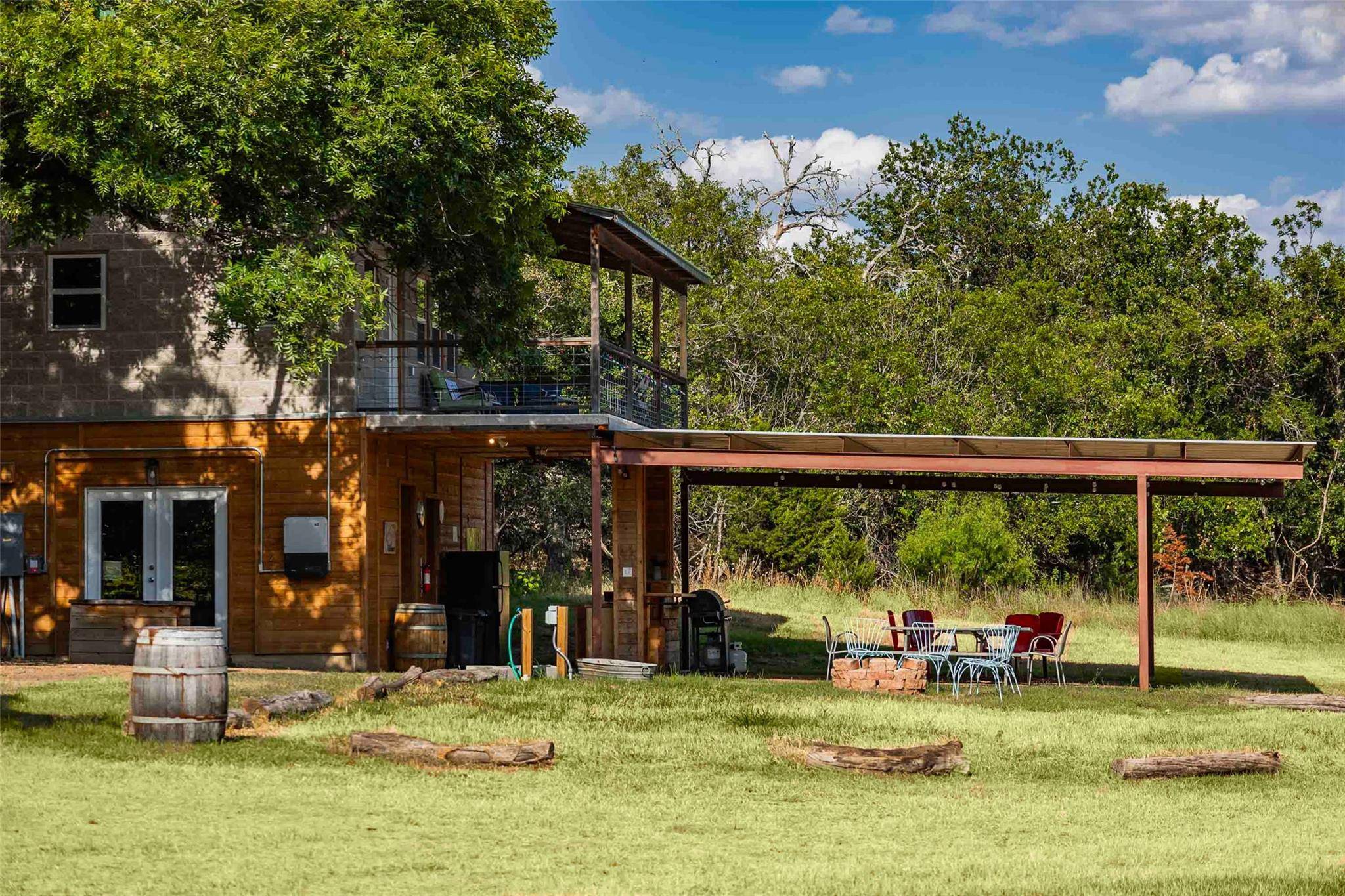 95 Loma LN, Fredericksburg, TX 78624