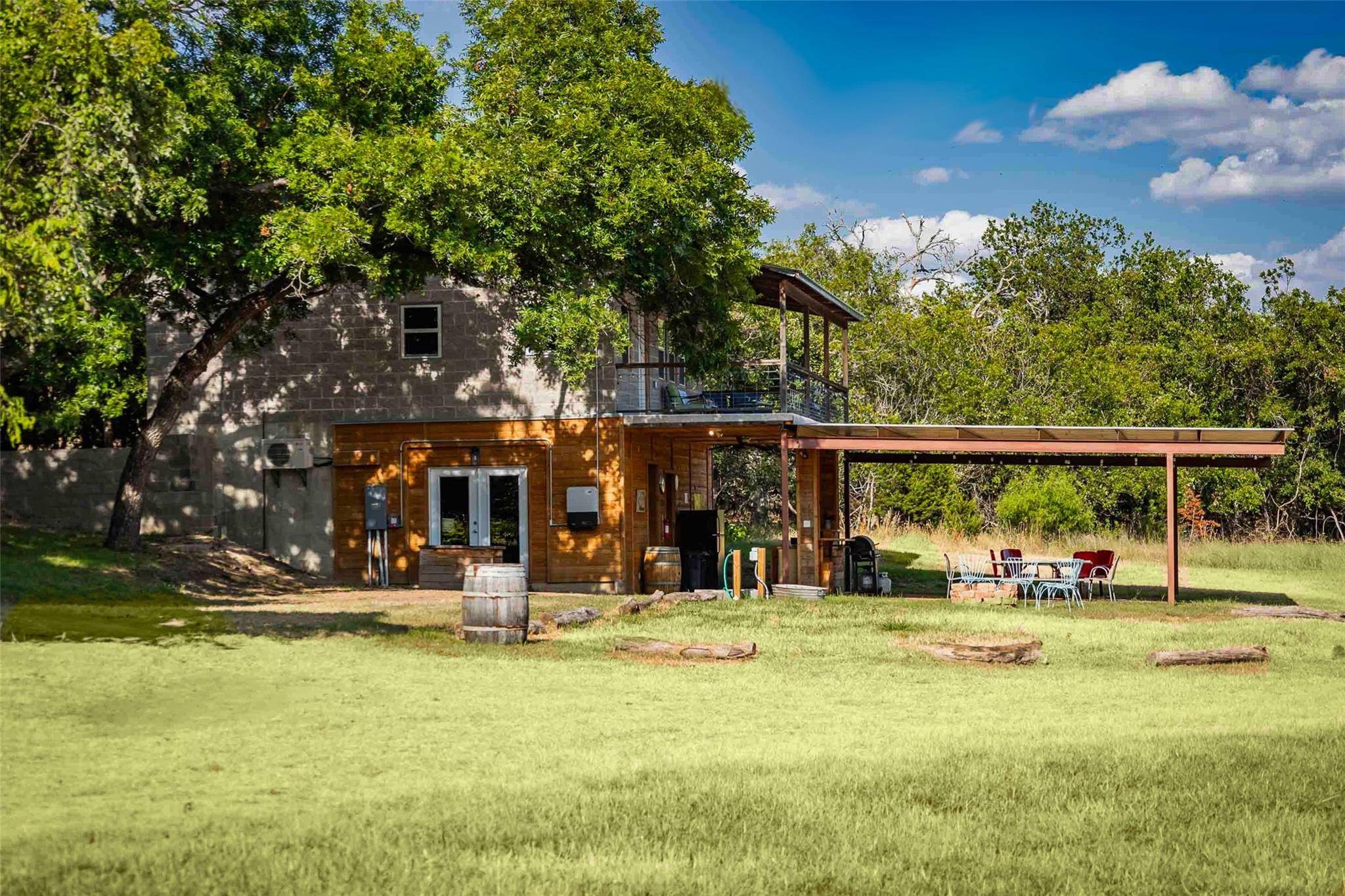 95 Loma LN, Fredericksburg, TX 78624