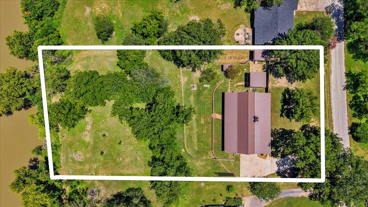 154 Shoreline DR, Bastrop, TX 78602