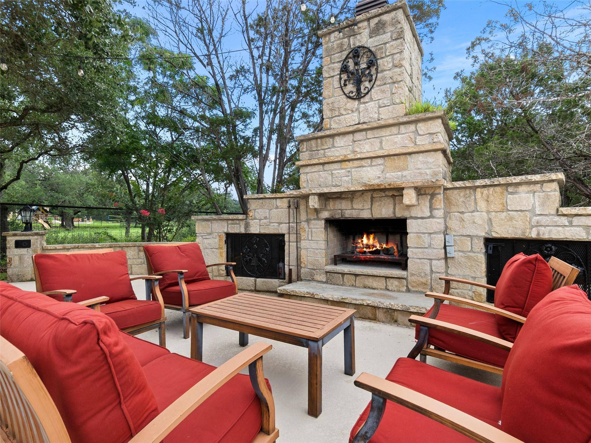 1041 Spanish TRL, New Braunfels, TX 78132