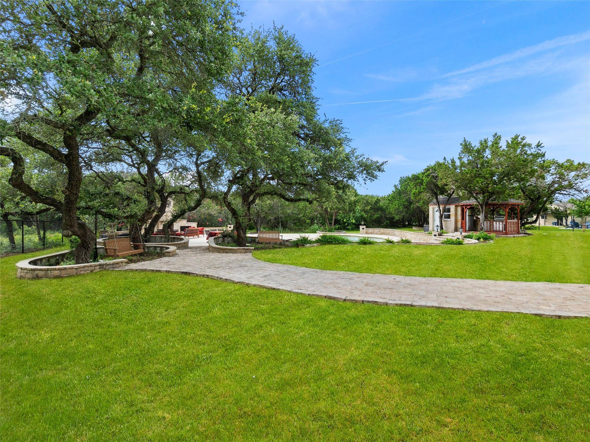 1041 Spanish TRL, New Braunfels, TX 78132