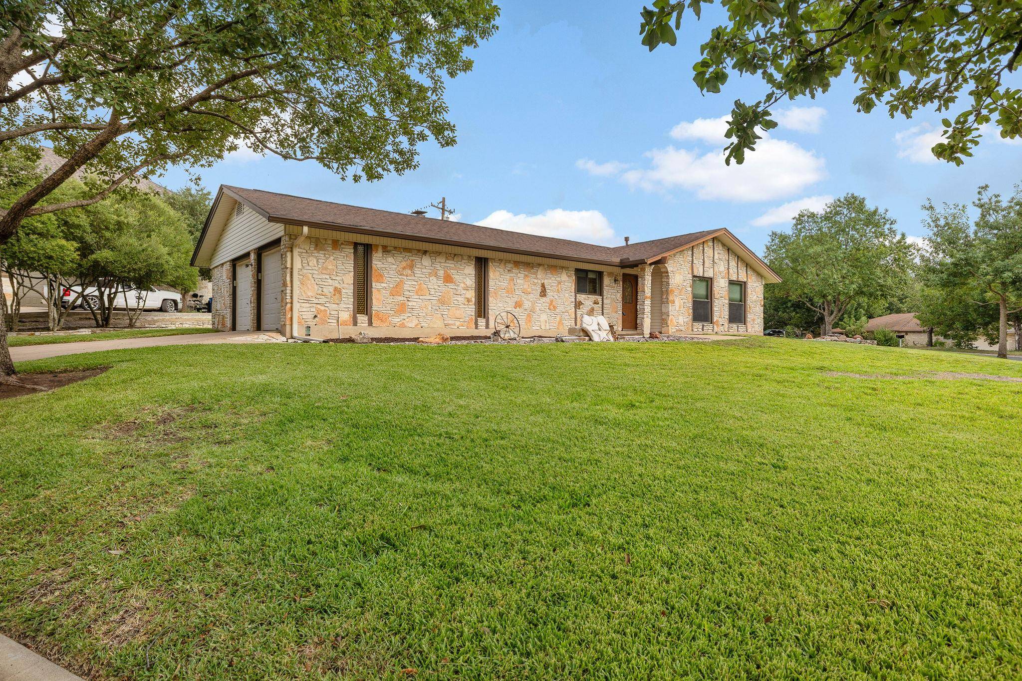 10608 Denell CIR, Austin, TX 78753