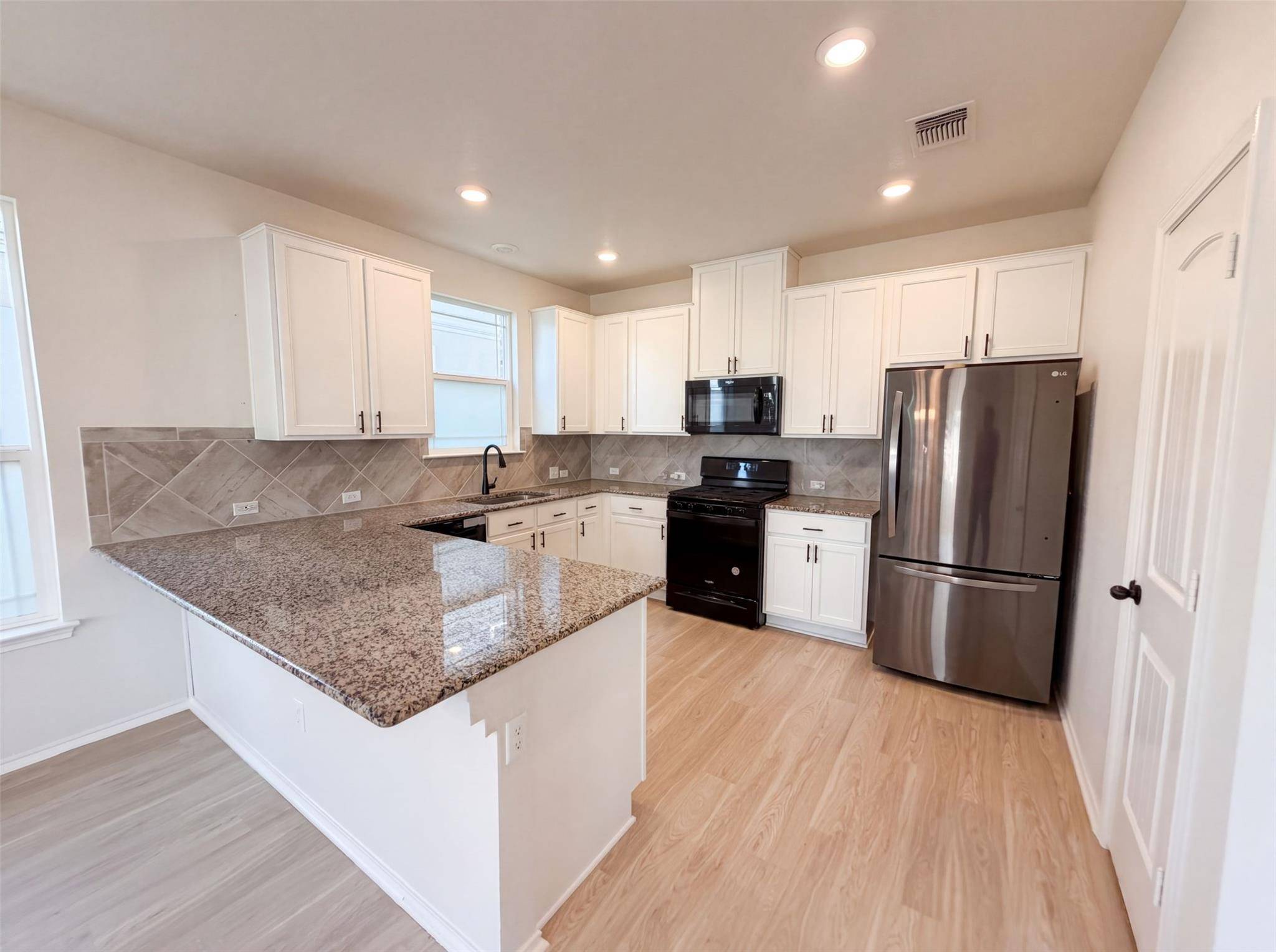 252 Sage Derby DR #90, Hutto, TX 78634
