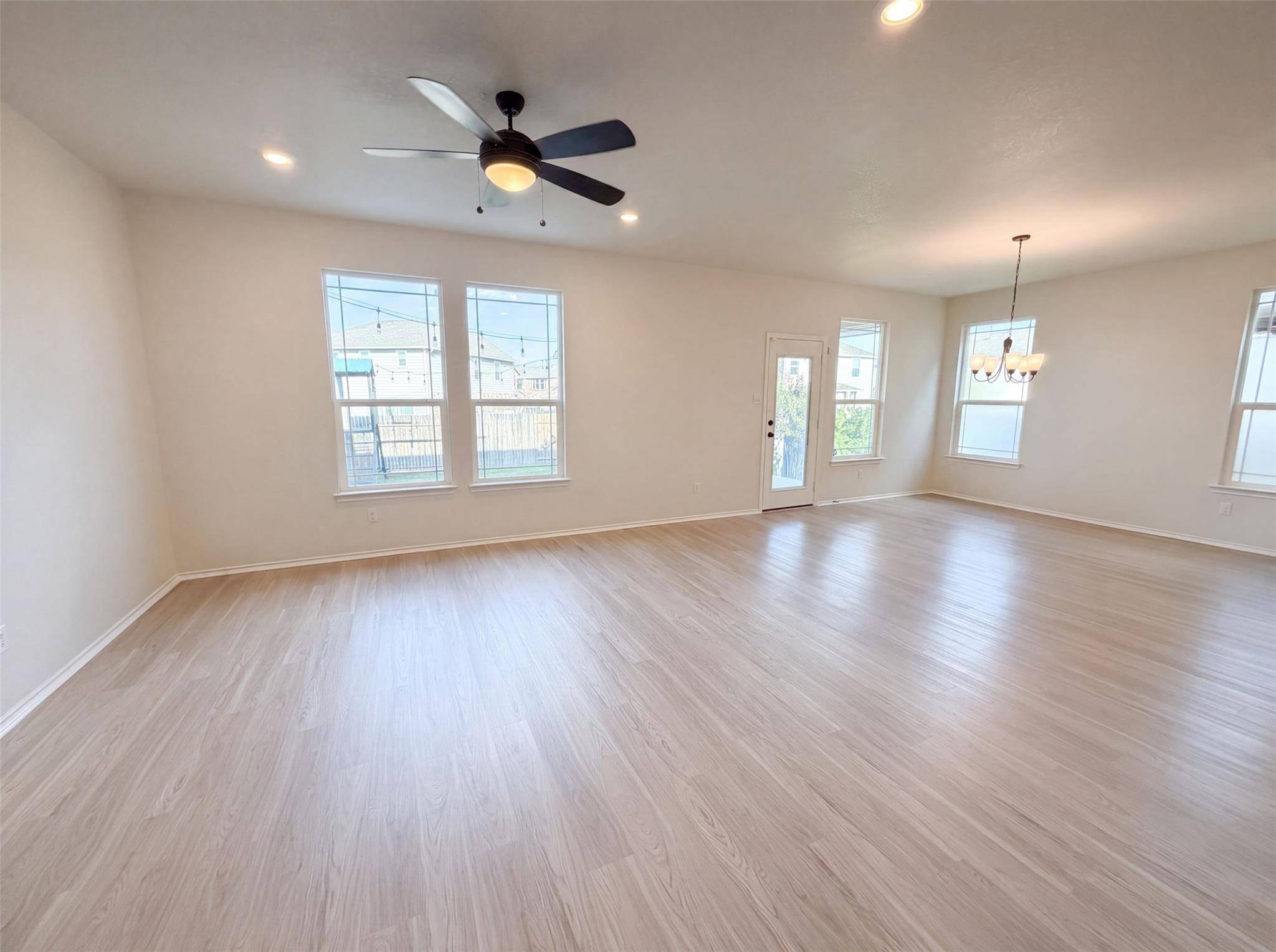 252 Sage Derby DR #90, Hutto, TX 78634