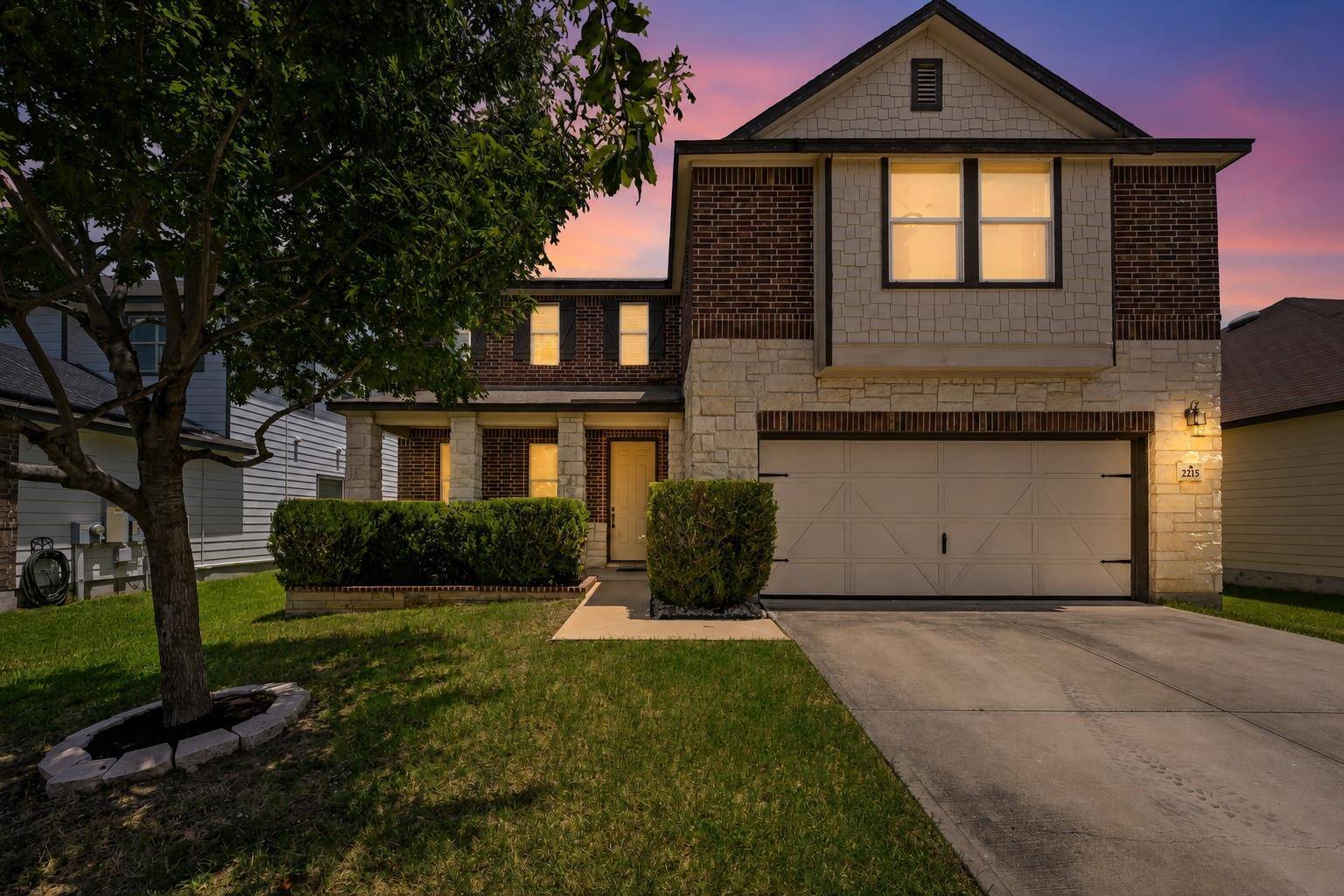 2215 McCombs ST, Georgetown, TX 78626