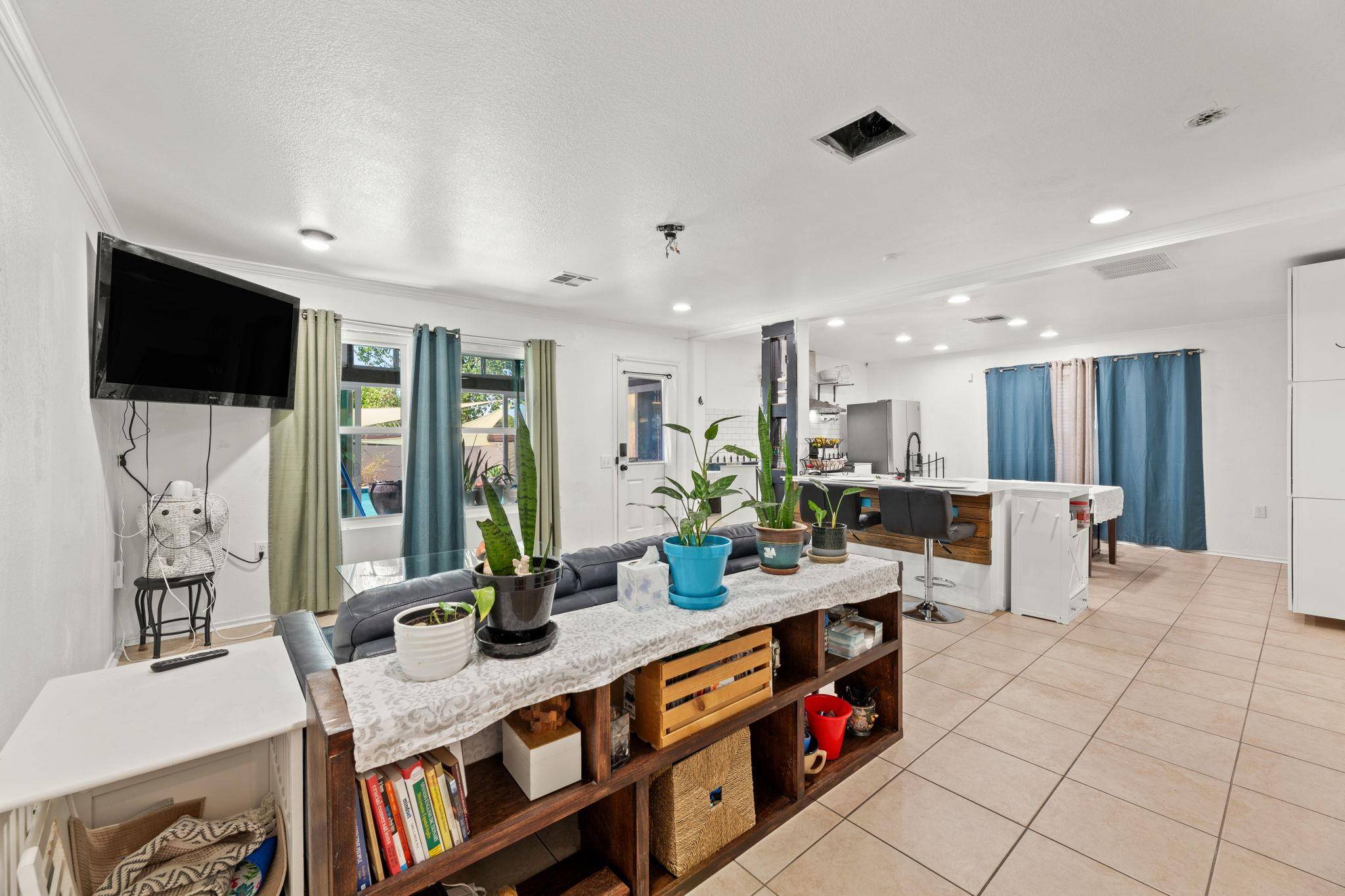 1404 Anise DR, Austin, TX 78741