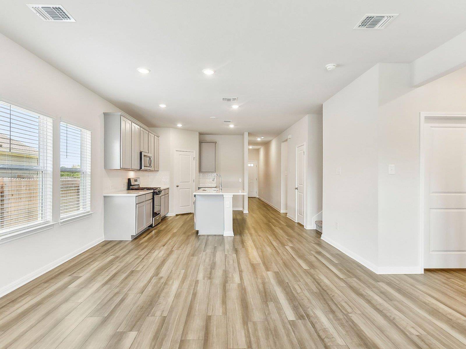 440 Boondoggle RDG, Cedar Creek, TX 78612