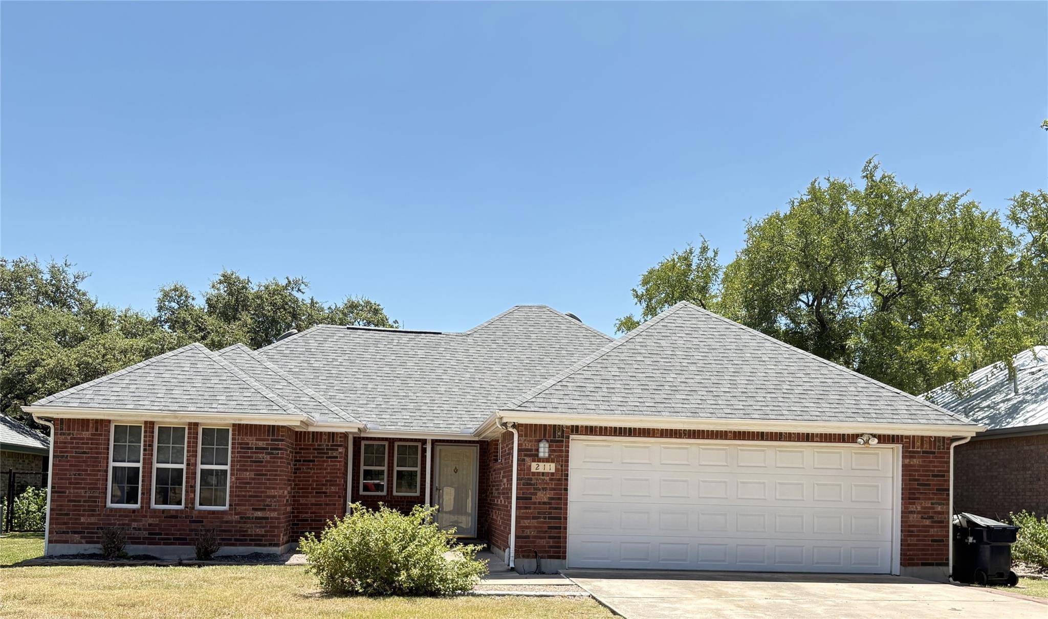 211 Fox XING, Burnet, TX 78611