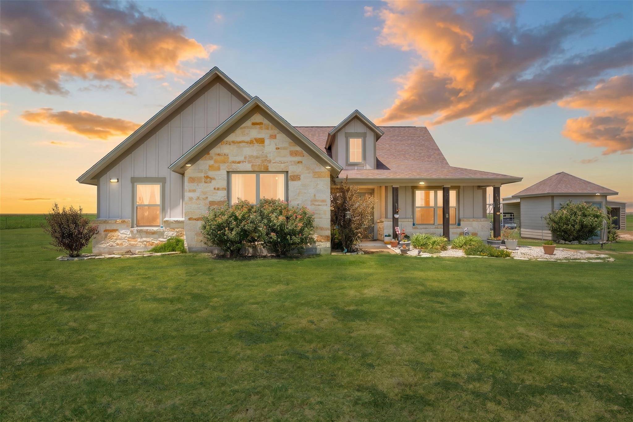 4846 County Road 327, Granger, TX 76530