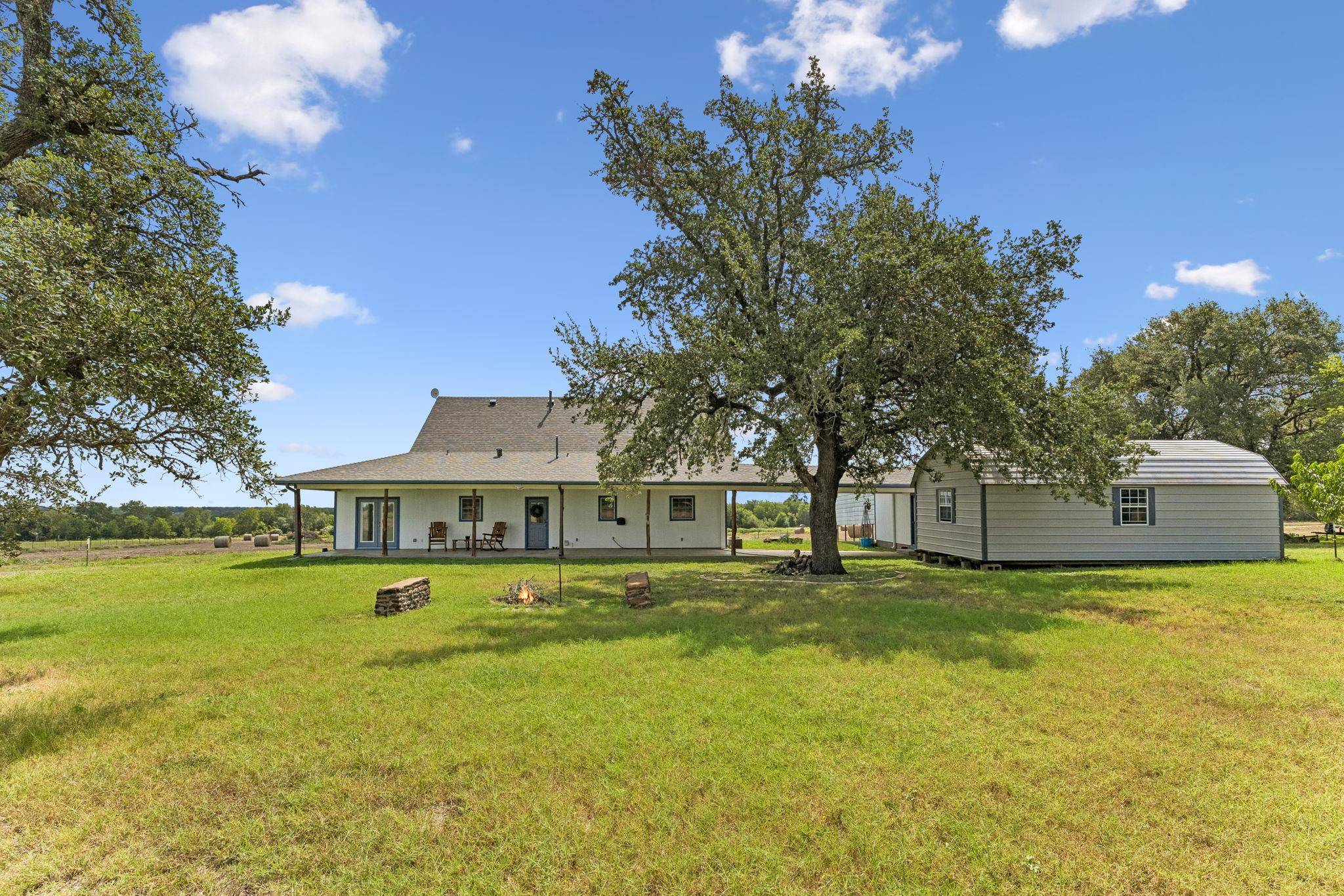 1034 County Road 202, Paige, TX 78659