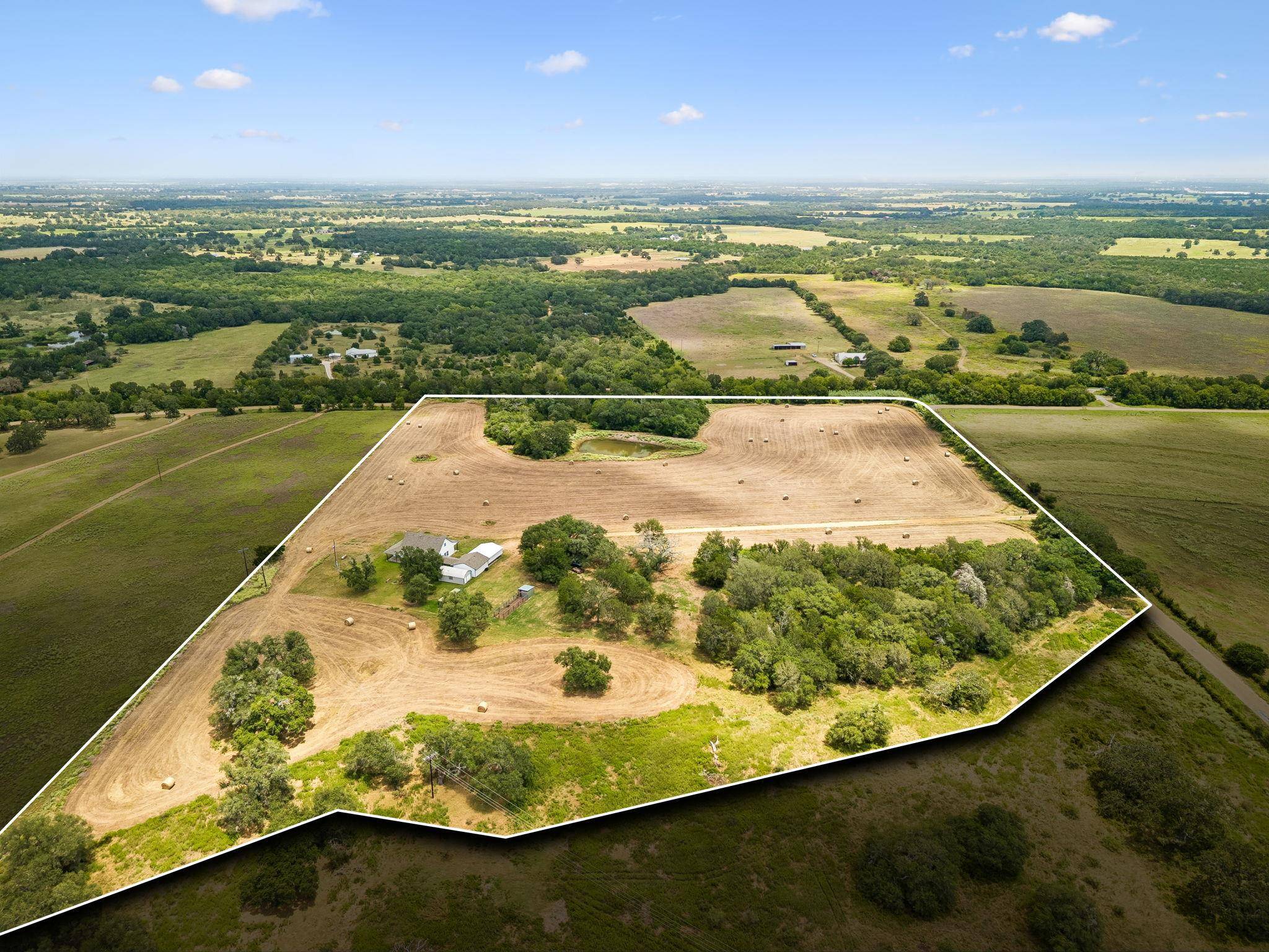 1034 County Road 202, Paige, TX 78659