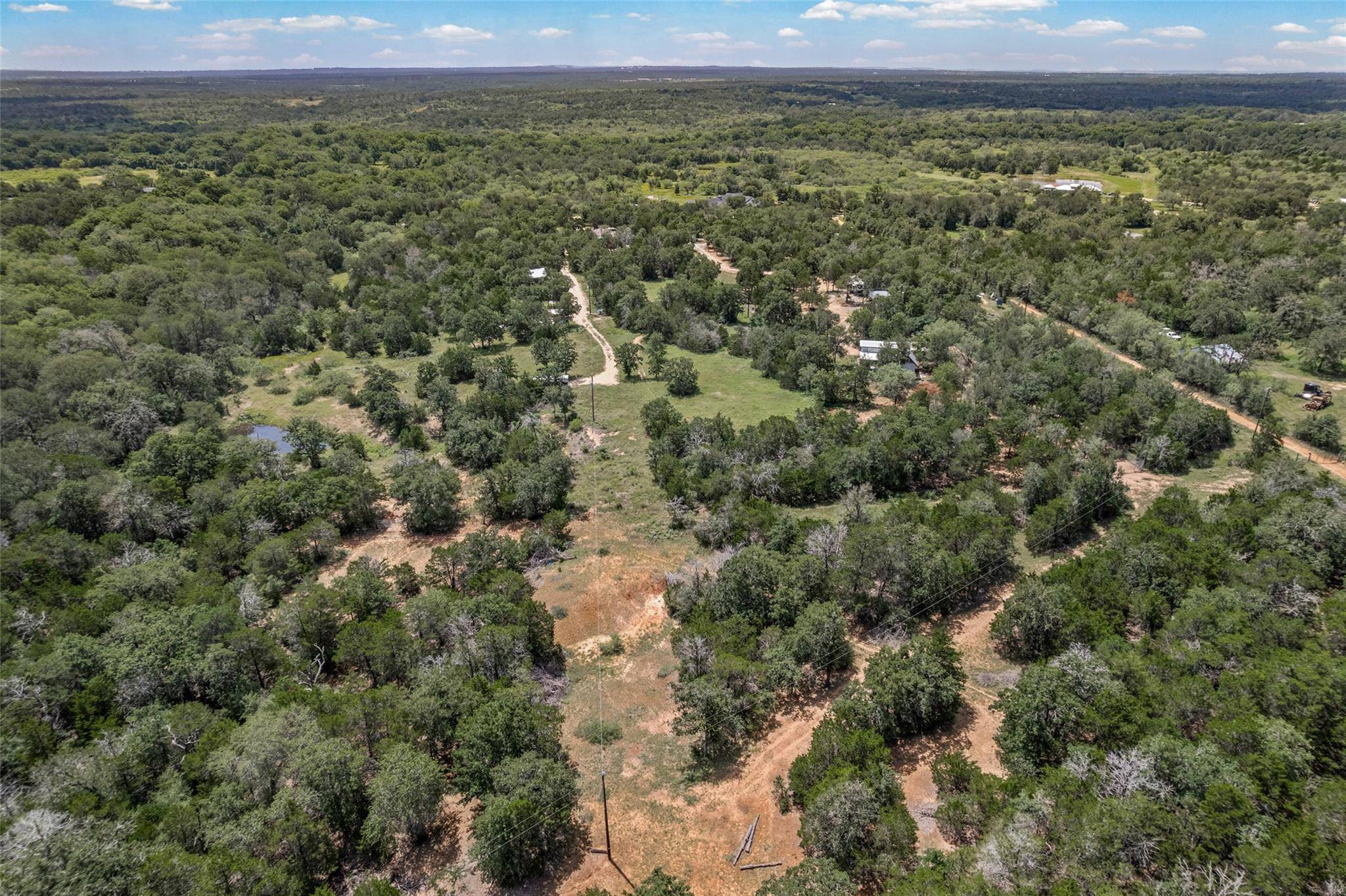 564 Boyd RD, Red Rock, TX 78662