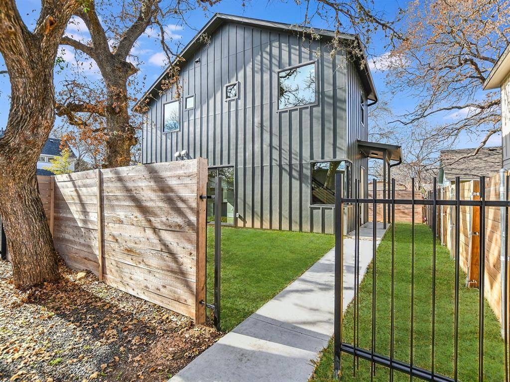 706 Valdez ST #2, Austin, TX 78741