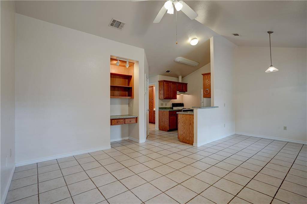 412 Burleson ST #122, San Marcos, TX 78666
