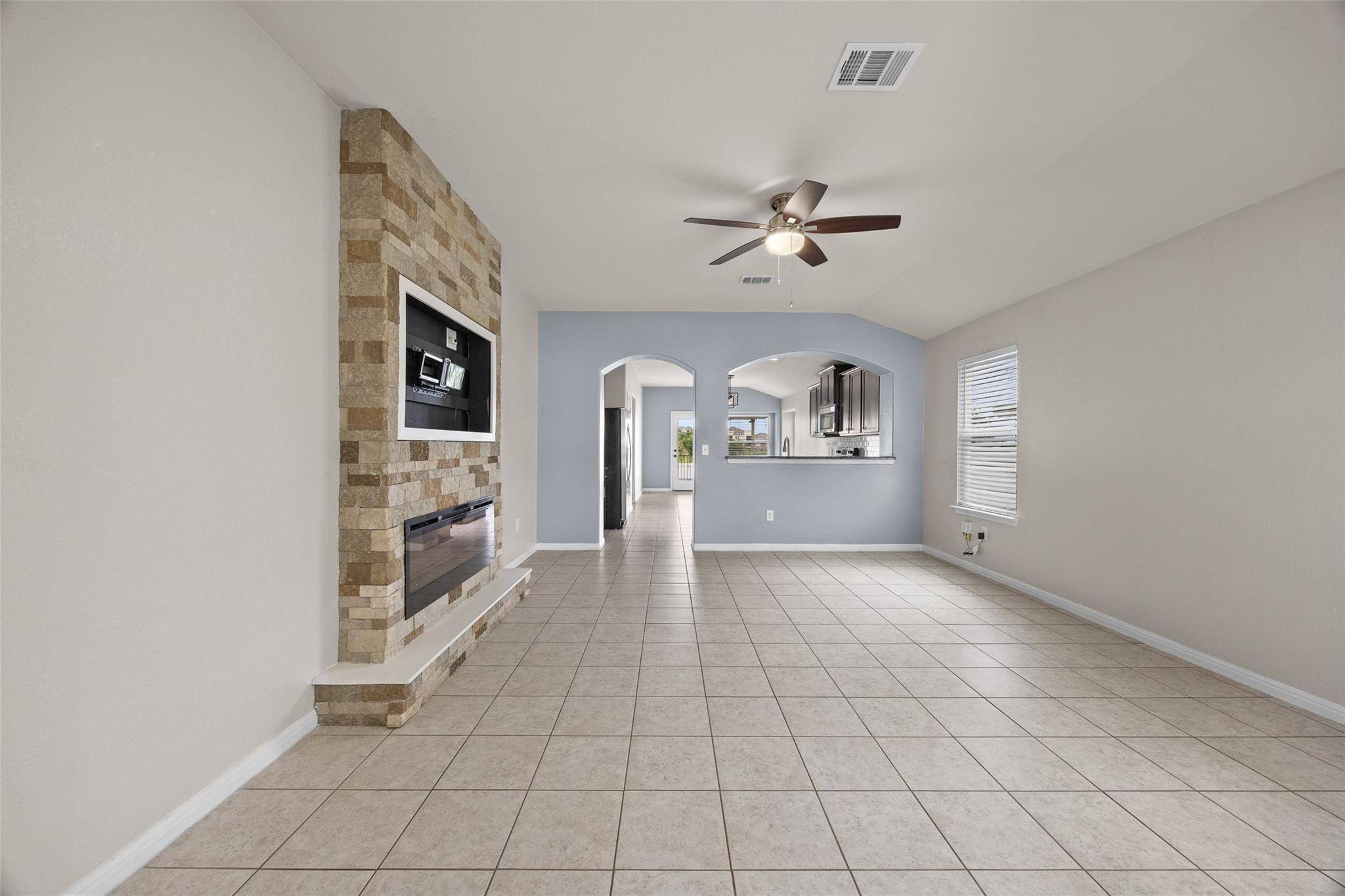 18519 Bandelier DR, Pflugerville, TX 78660