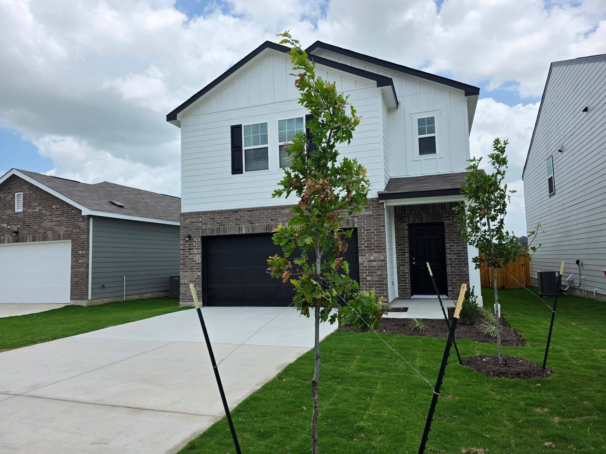 353 Enforcer LOOP, Jarrell, TX 76537