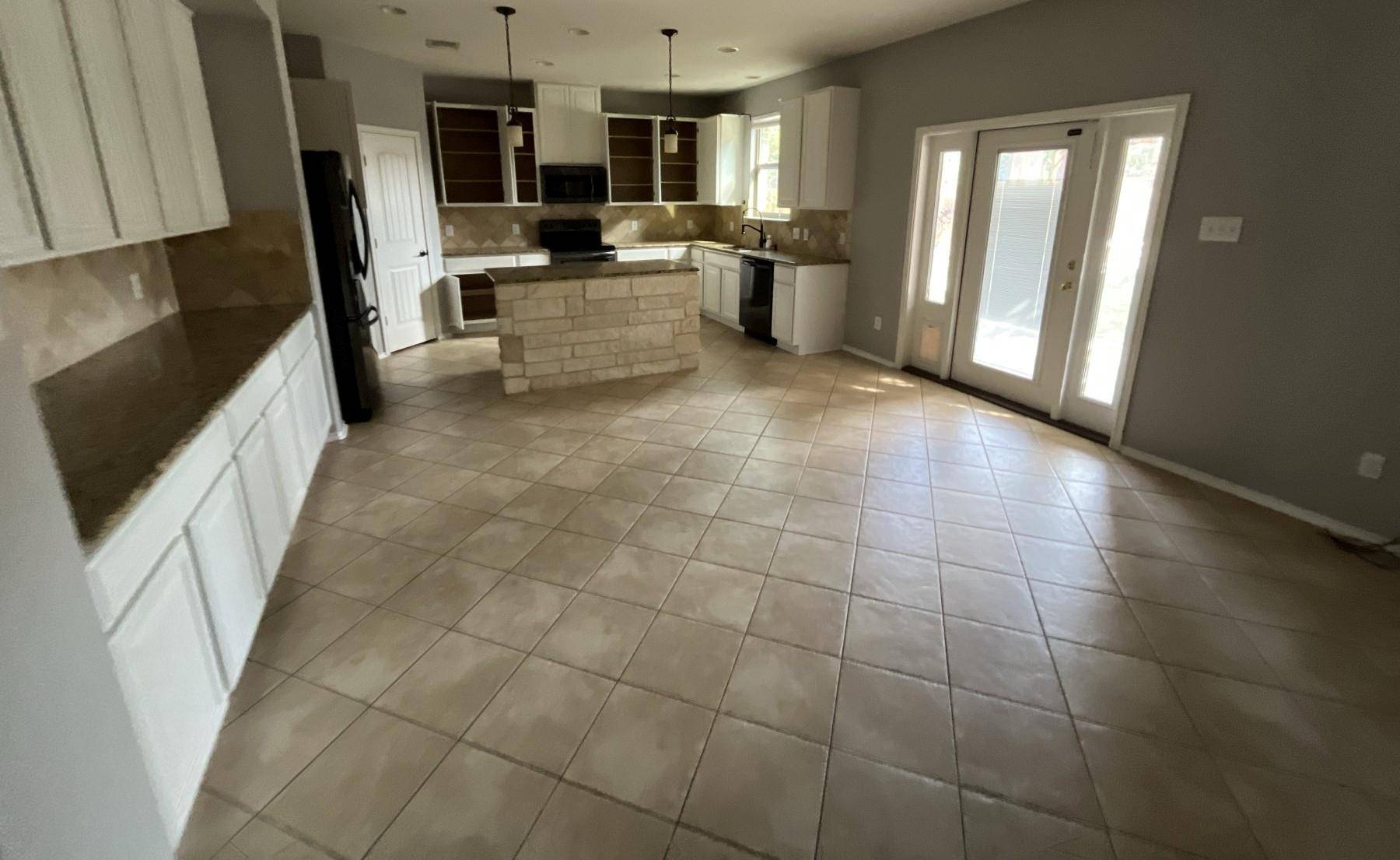 913 Water Hyacinth LOOP, Leander, TX 78641