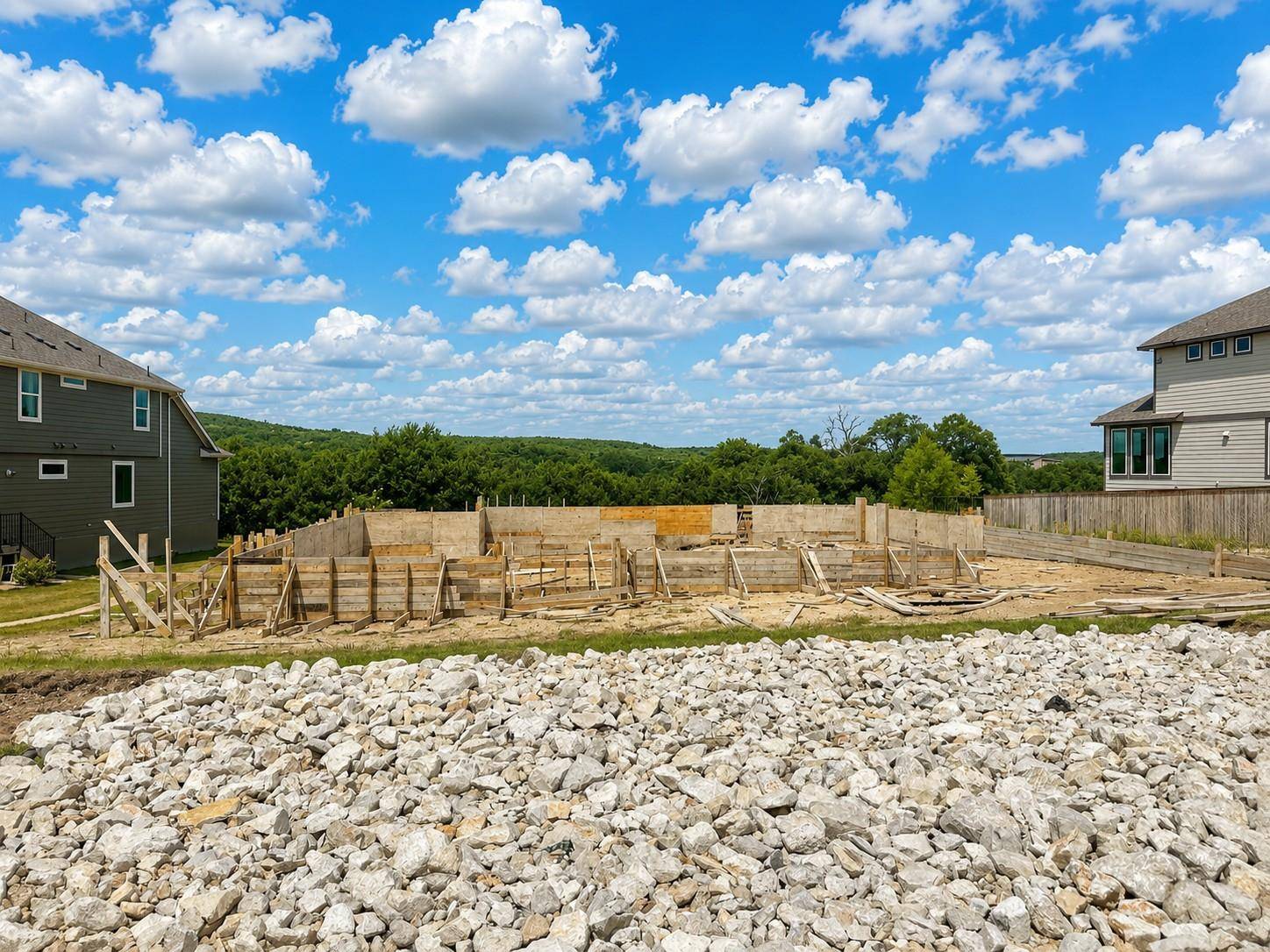 1621 Headwaters BLVD, Dripping Springs, TX 78620