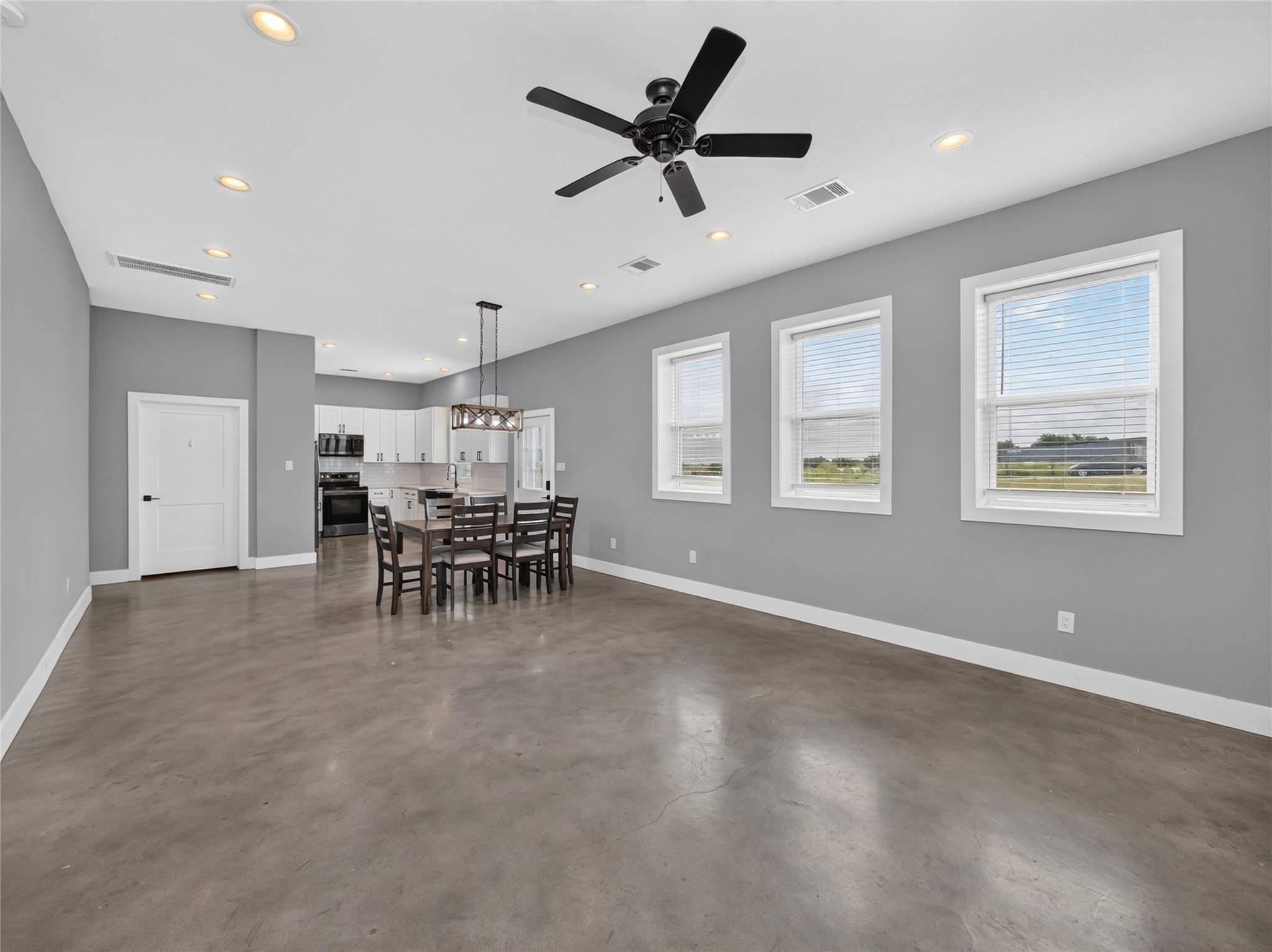 1889 County Road 487, Taylor, TX 76574
