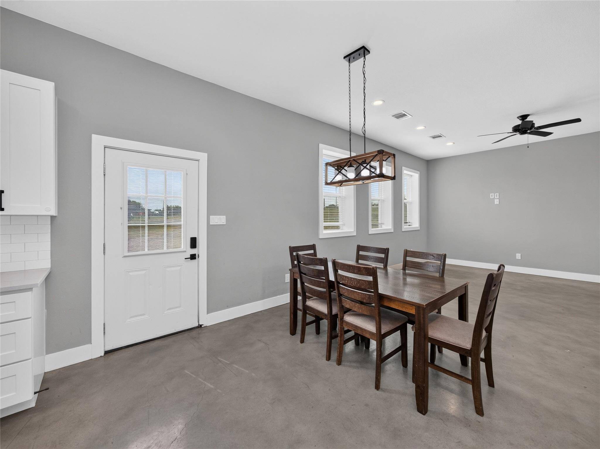 1889 County Road 487, Taylor, TX 76574