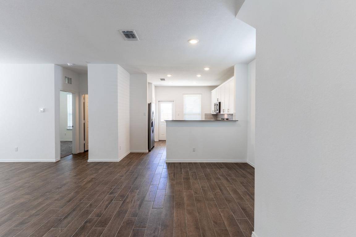 308 Redonda DR, Liberty Hill, TX 78642