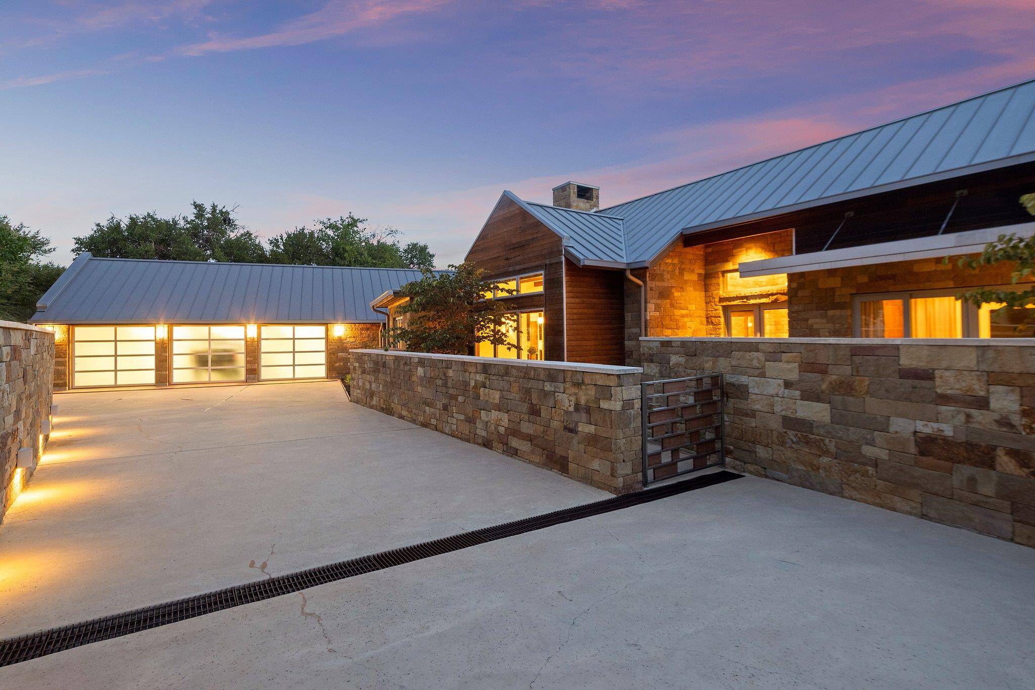 3504 Pack Saddle DR, Horseshoe Bay, TX 78657