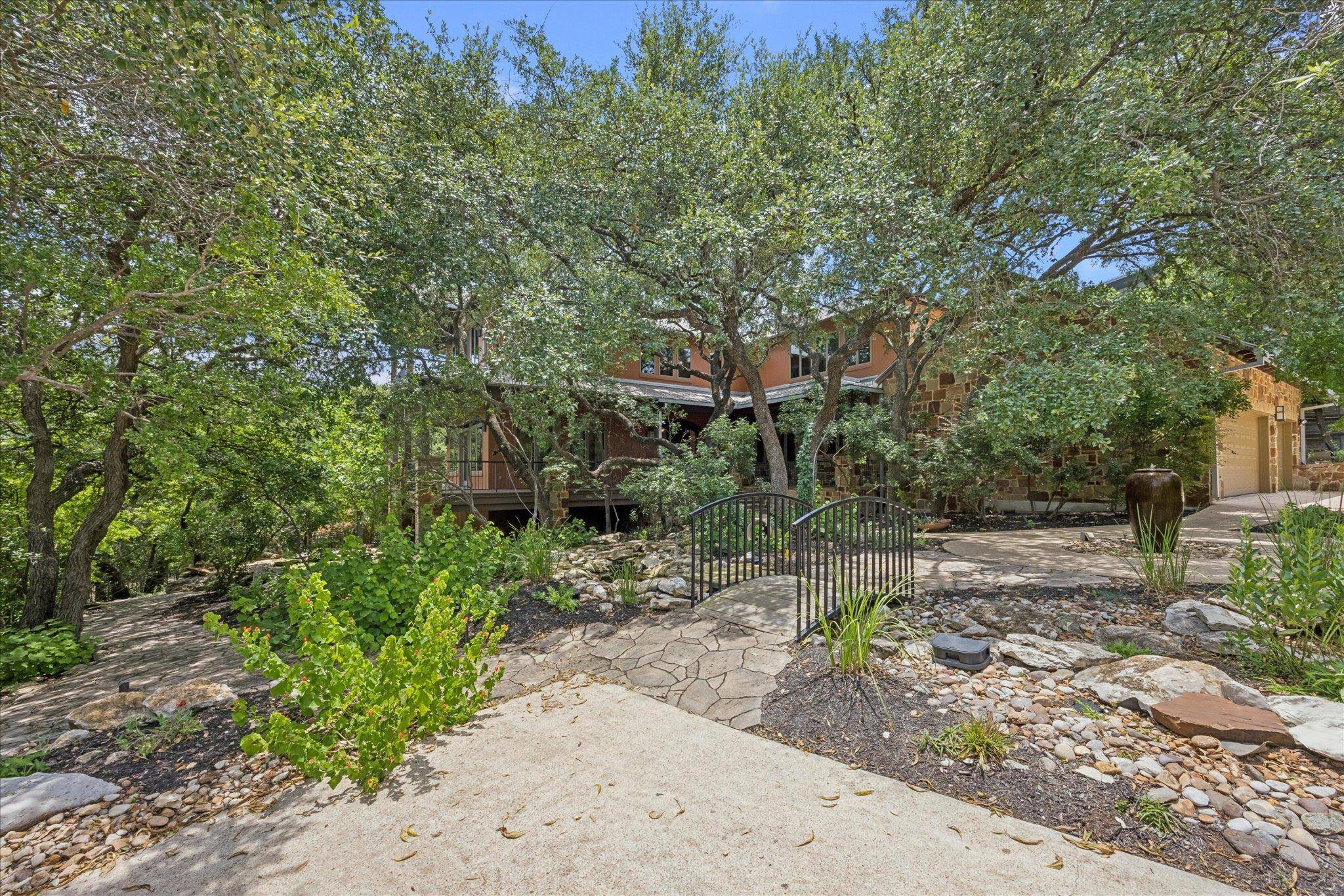 2501 Stratford DR, Austin, TX 78746
