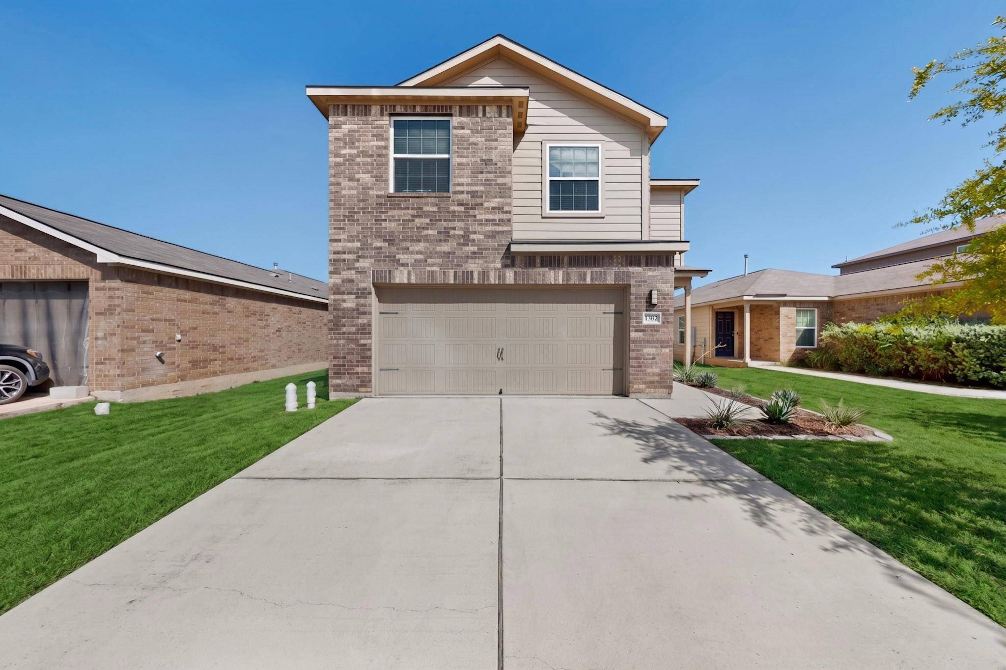 1382 Breanna LN, Kyle, TX 78640