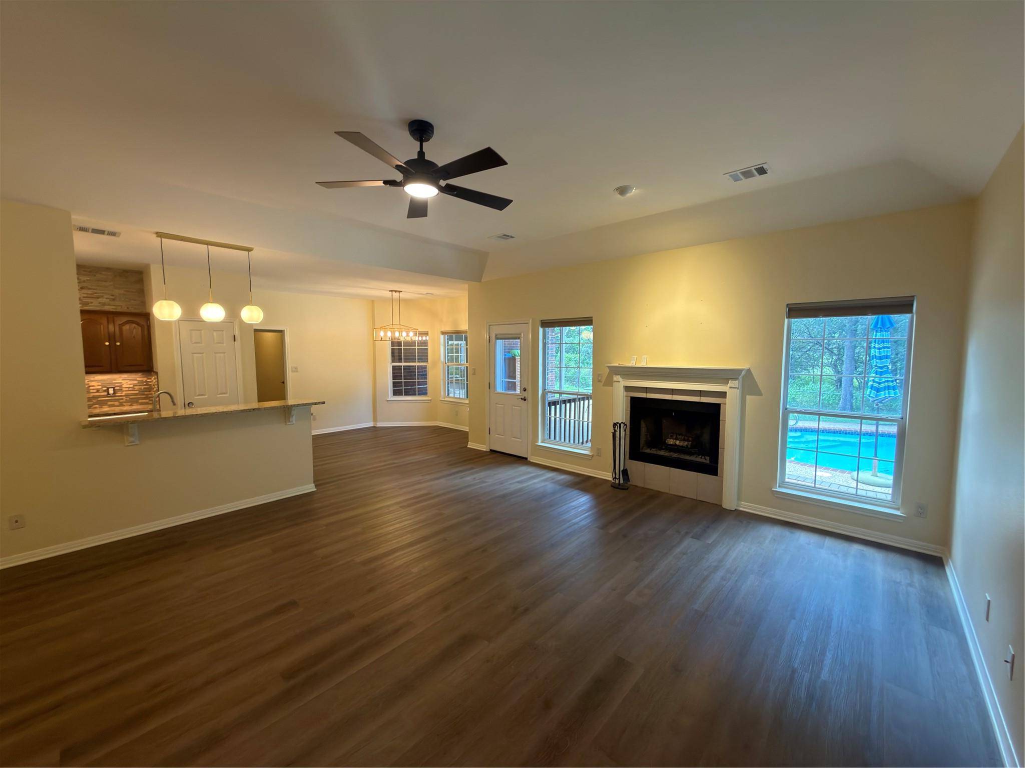 2008 Lancaster ST, San Marcos, TX 78666