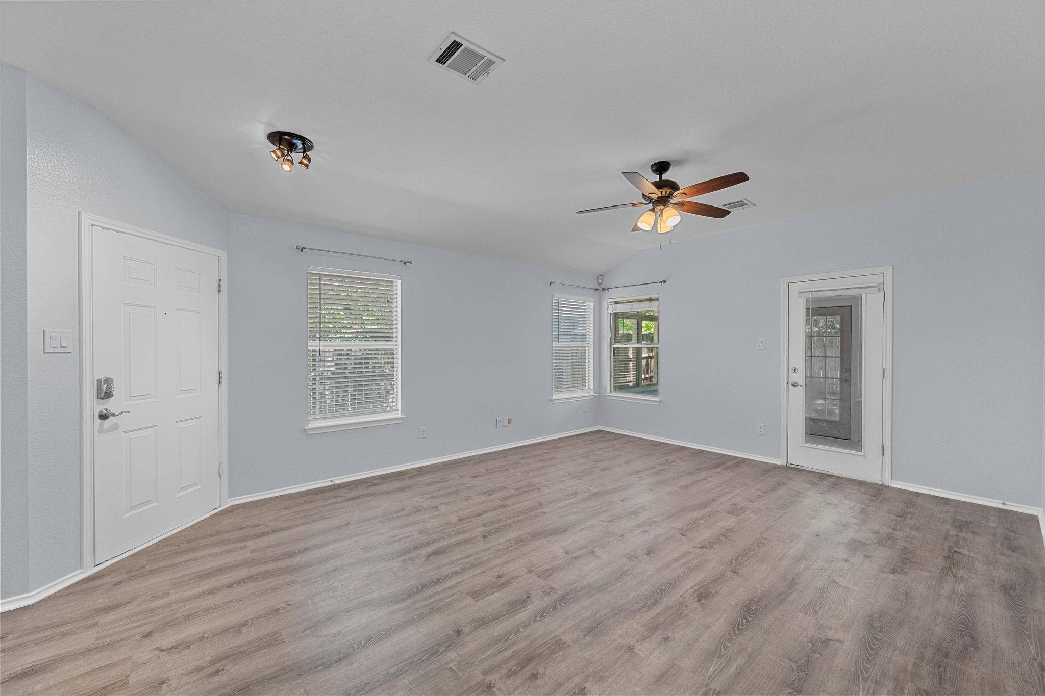17505 Bishopsgate DR, Pflugerville, TX 78660