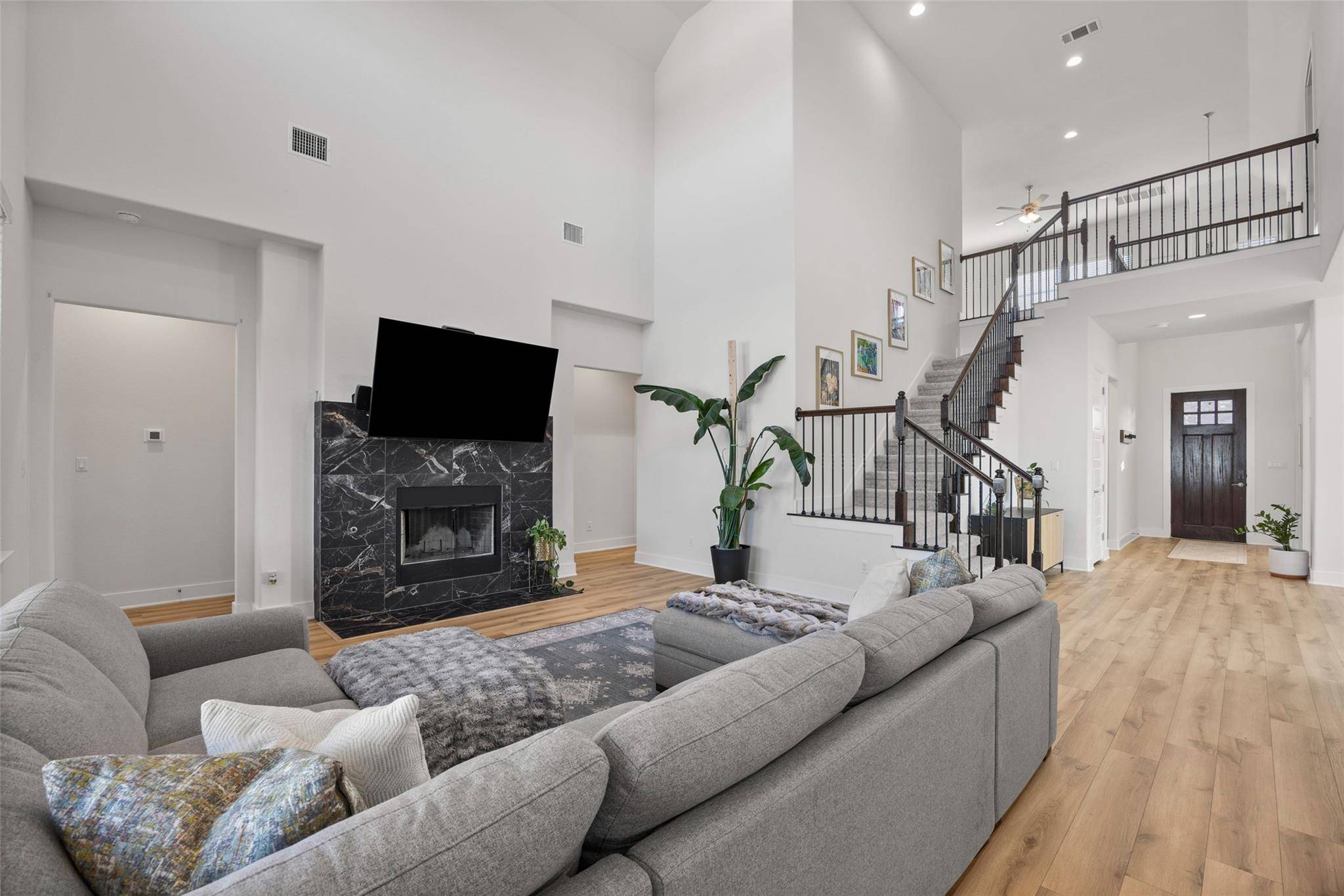 531 Great Lawn BND, Liberty Hill, TX 78642