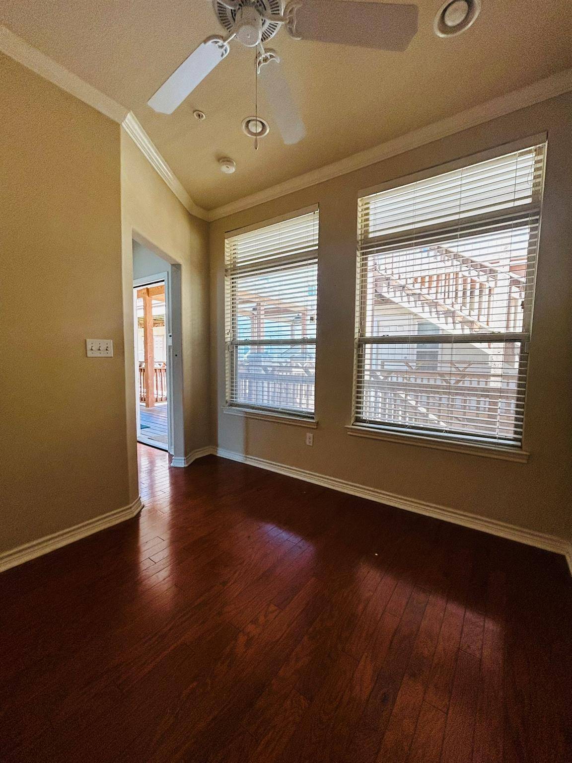 305 E 31 ST #4, Austin, TX 78705